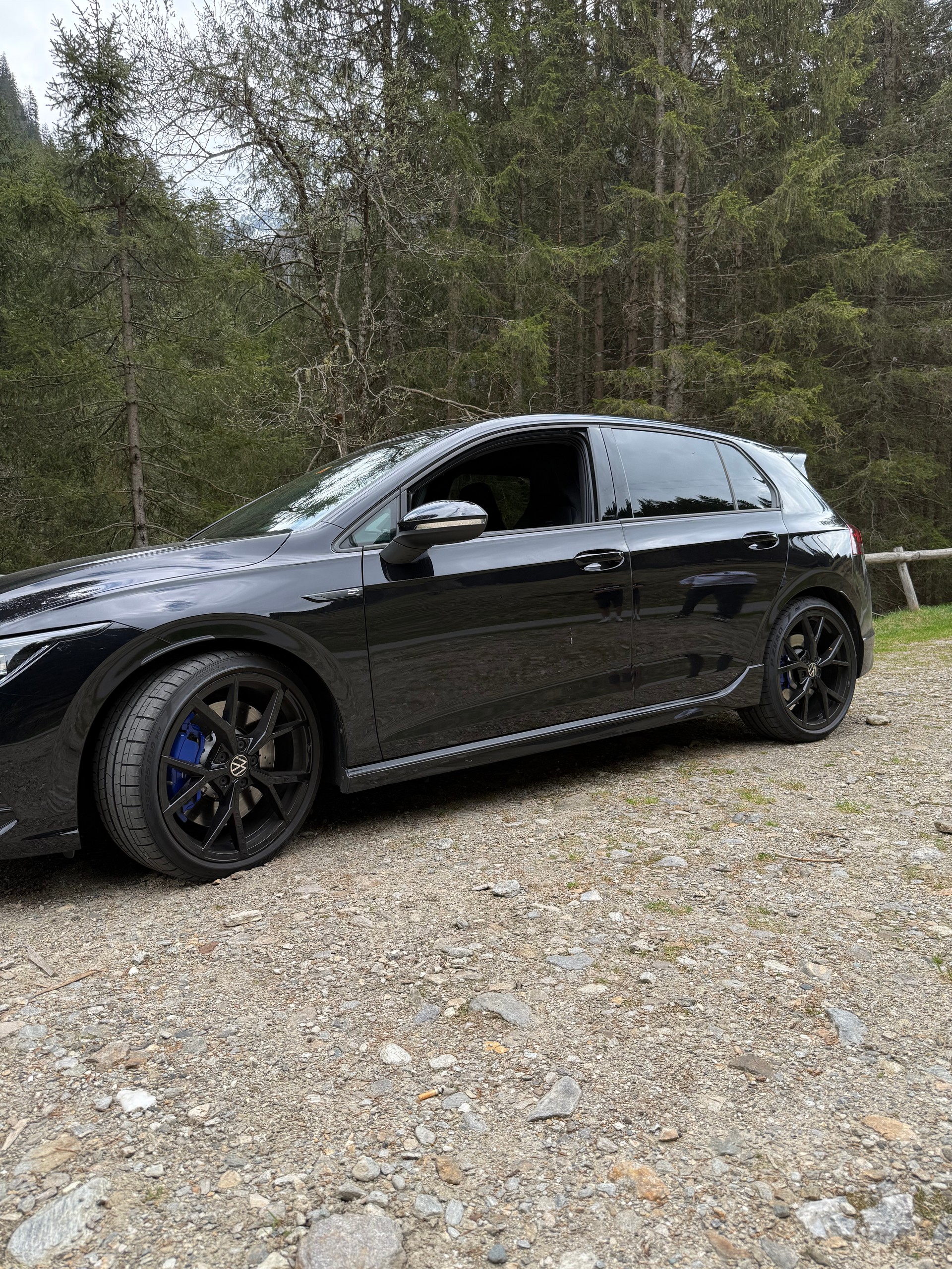 VW R-image-1