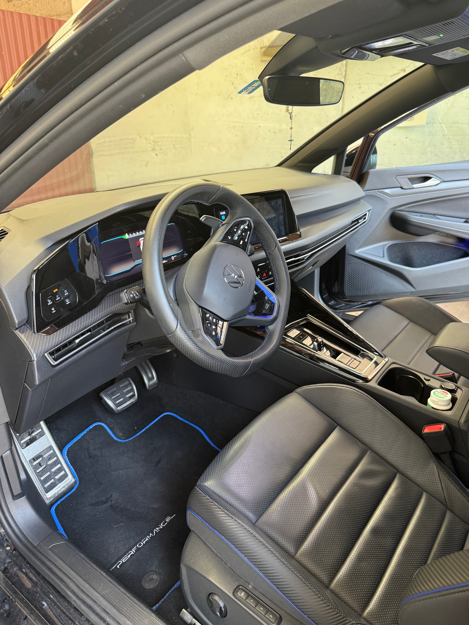 VW R-image-3