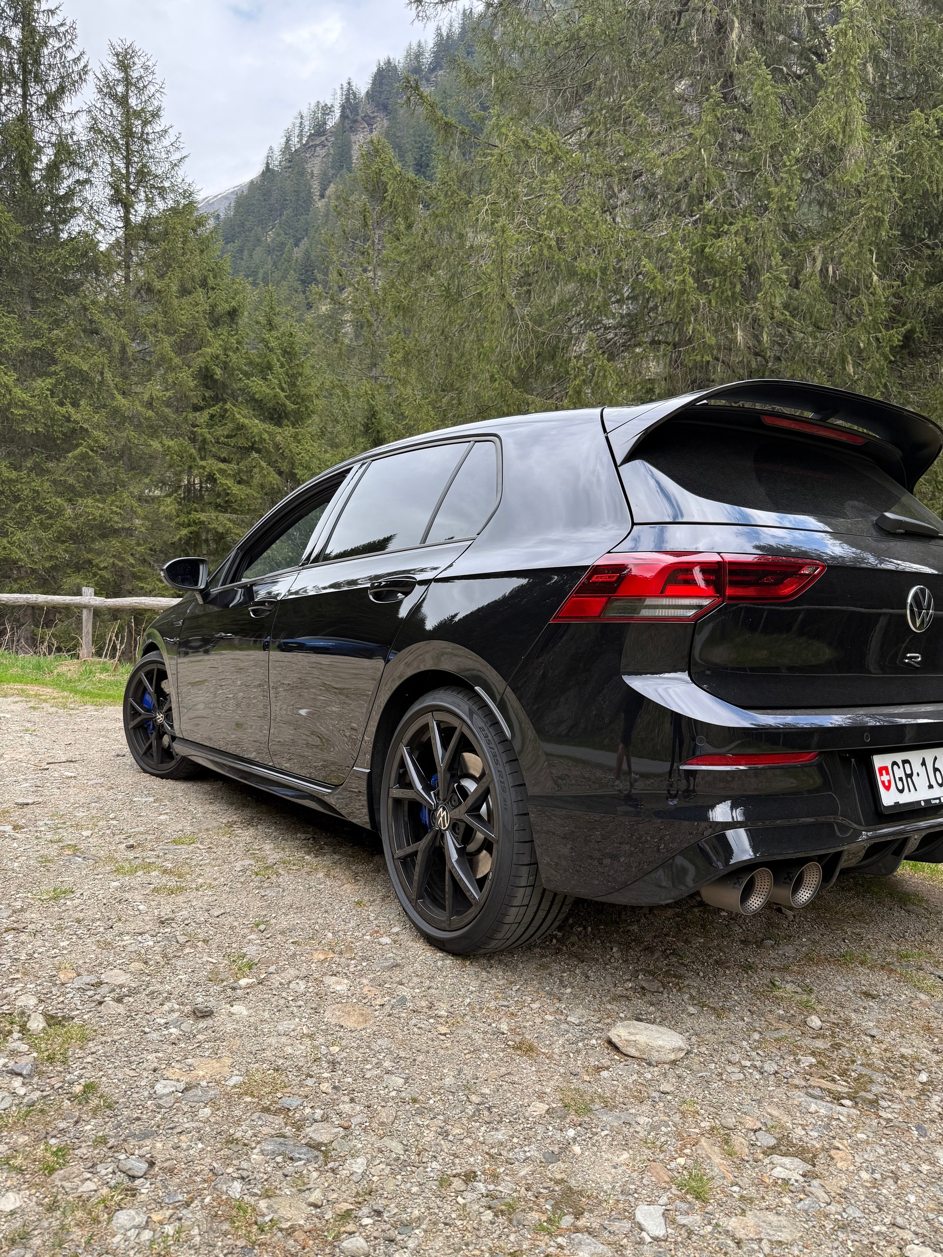 VW R-image-2