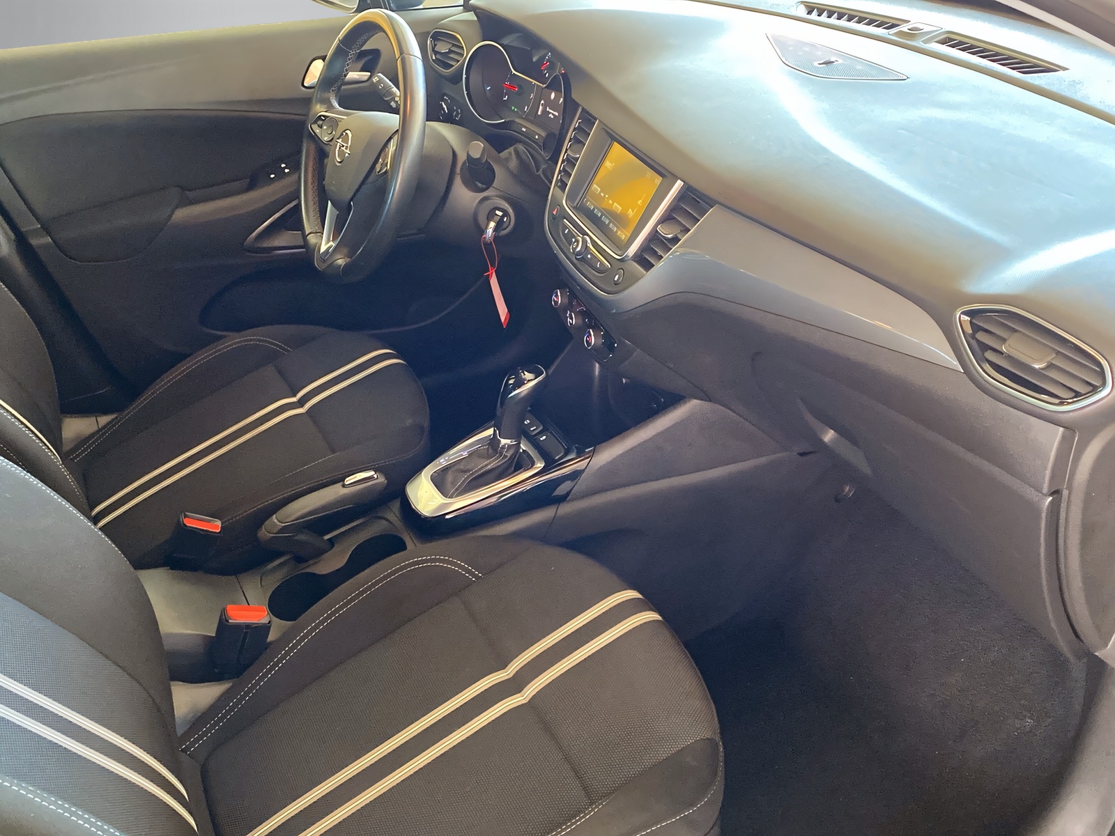 OPEL Crossland 1.2 T 130 Elegance-image-9
