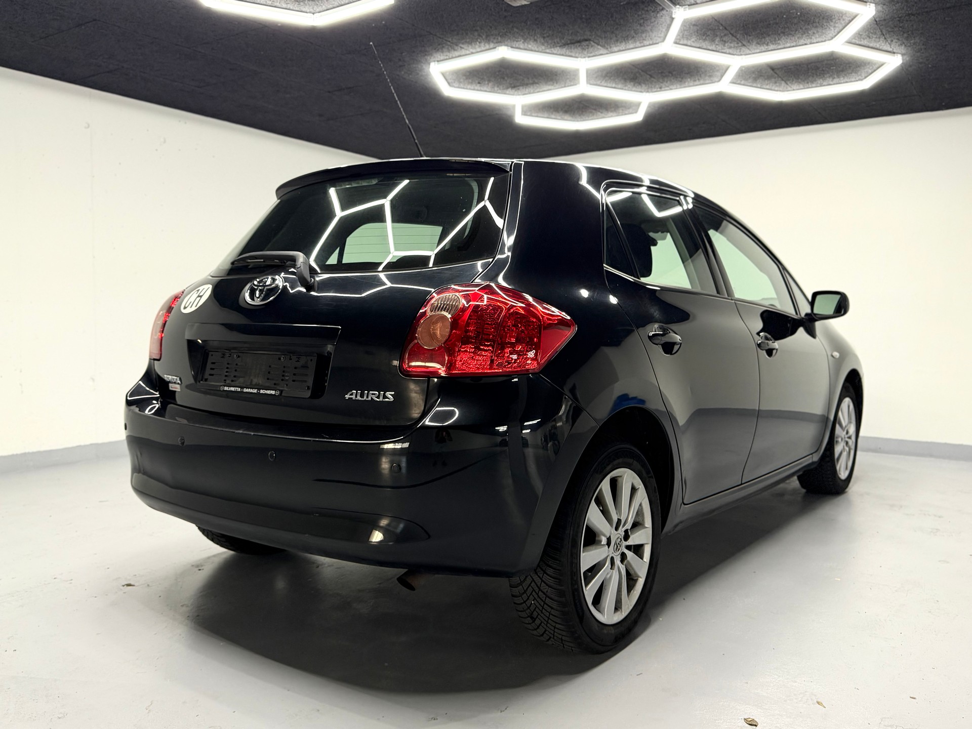 TOYOTA Auris 1.8 Linea Sol-image-4