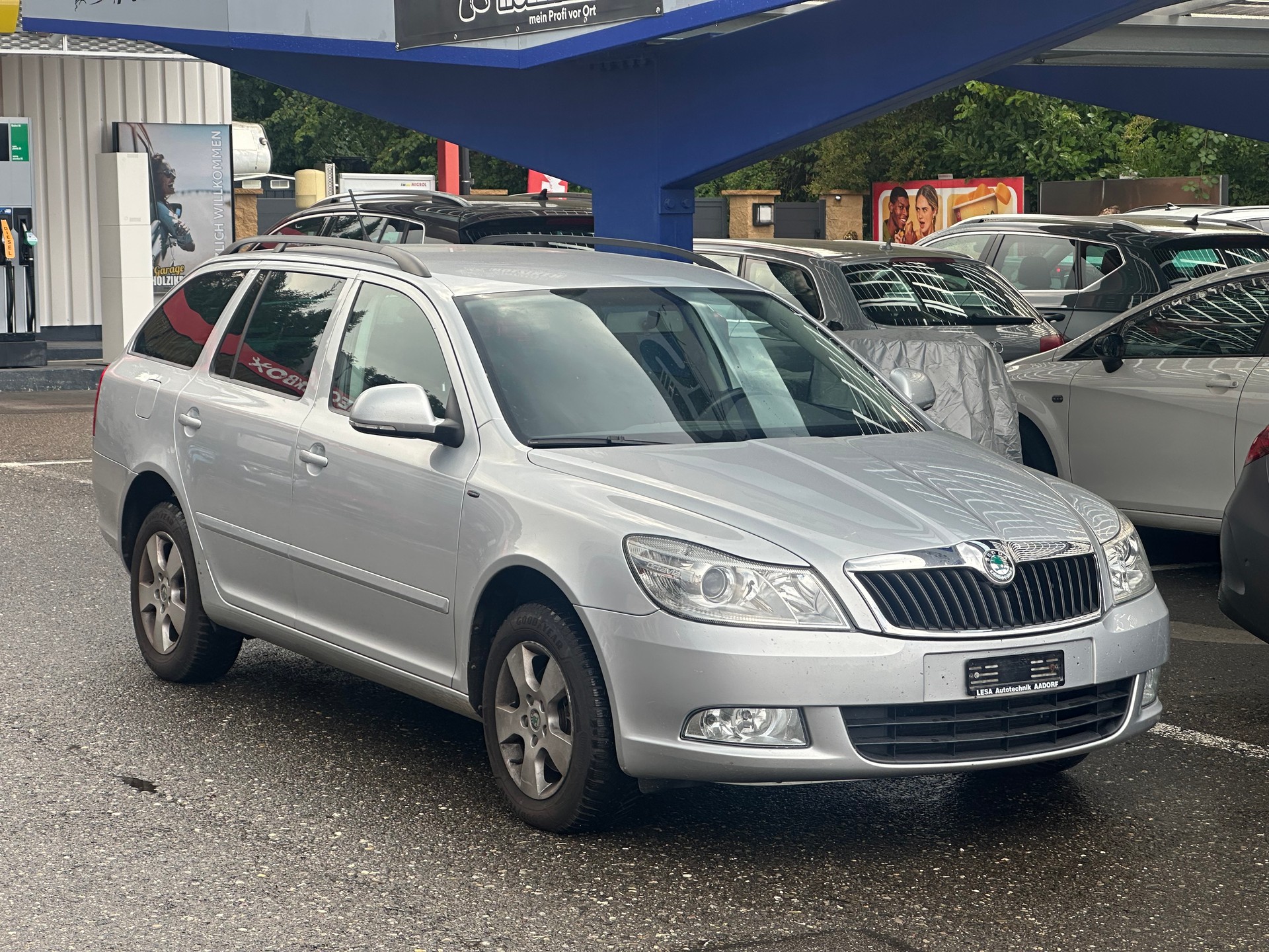 SKODA Octavia Combi 1.8 TSI Swiss Adventure 4x4-image-0