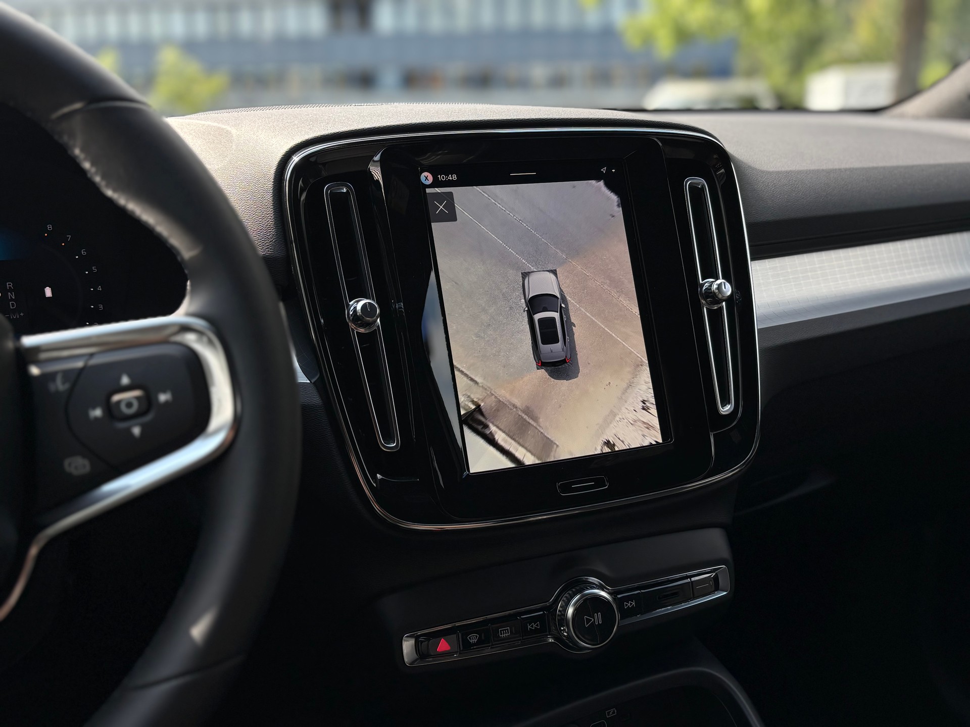 VOLVO XC40 2.0 B4 MH Black Edition-image-13