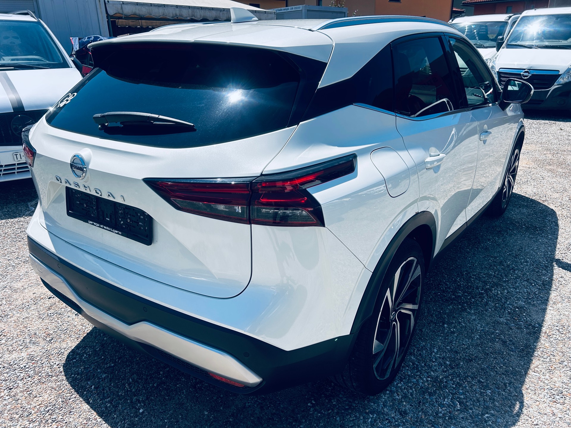 NISSAN Qashqai 1.3 DIG-T MHEV Tekna Xtronic 4x4-image-3