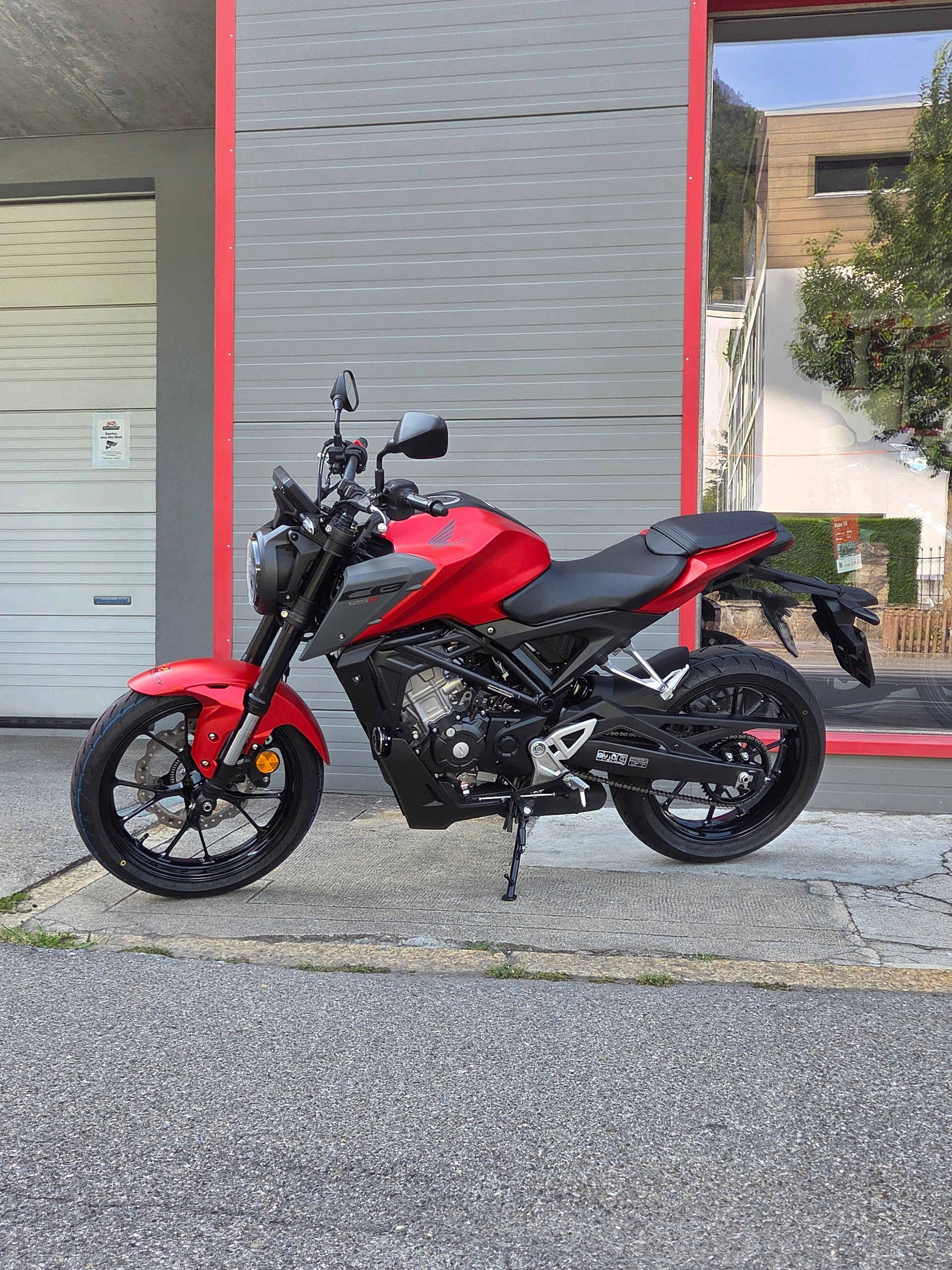 HONDA CB 125 R-image-5