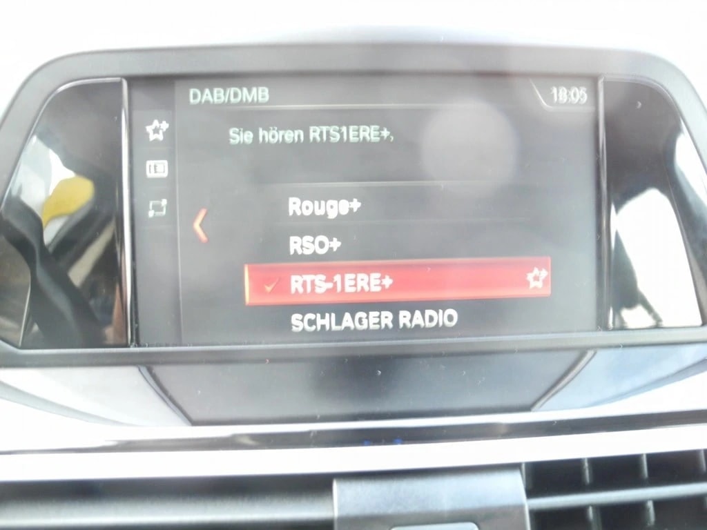 BMW X3 xDrive 20d xLine Steptronic ** Teil-Leder Ausstattung ** PDC V+H ** Frisch Ab MFK **-image-7