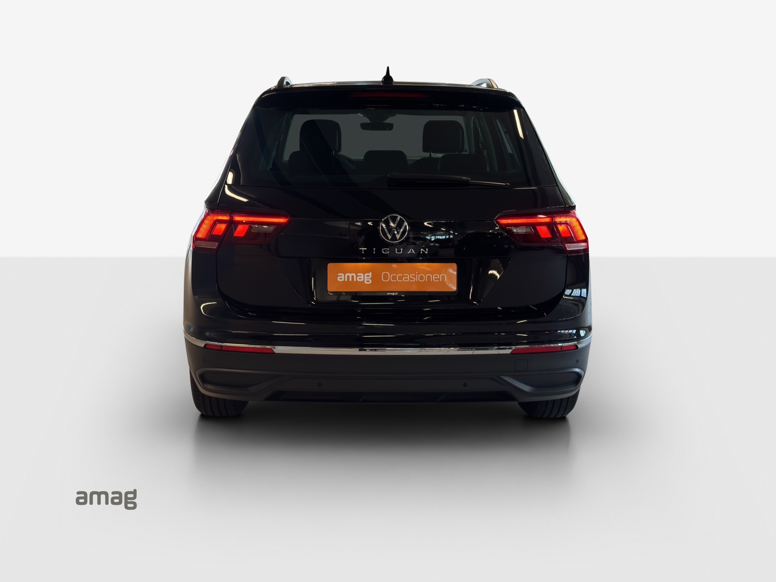 VW Tiguan 1.5TSI Evo Life DSG-showroom-element-3