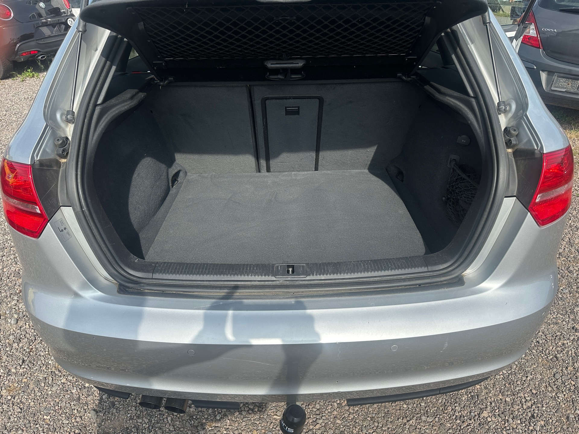 AUDI A3 Sportback 2.0 TDI Attraction quattro-image-14