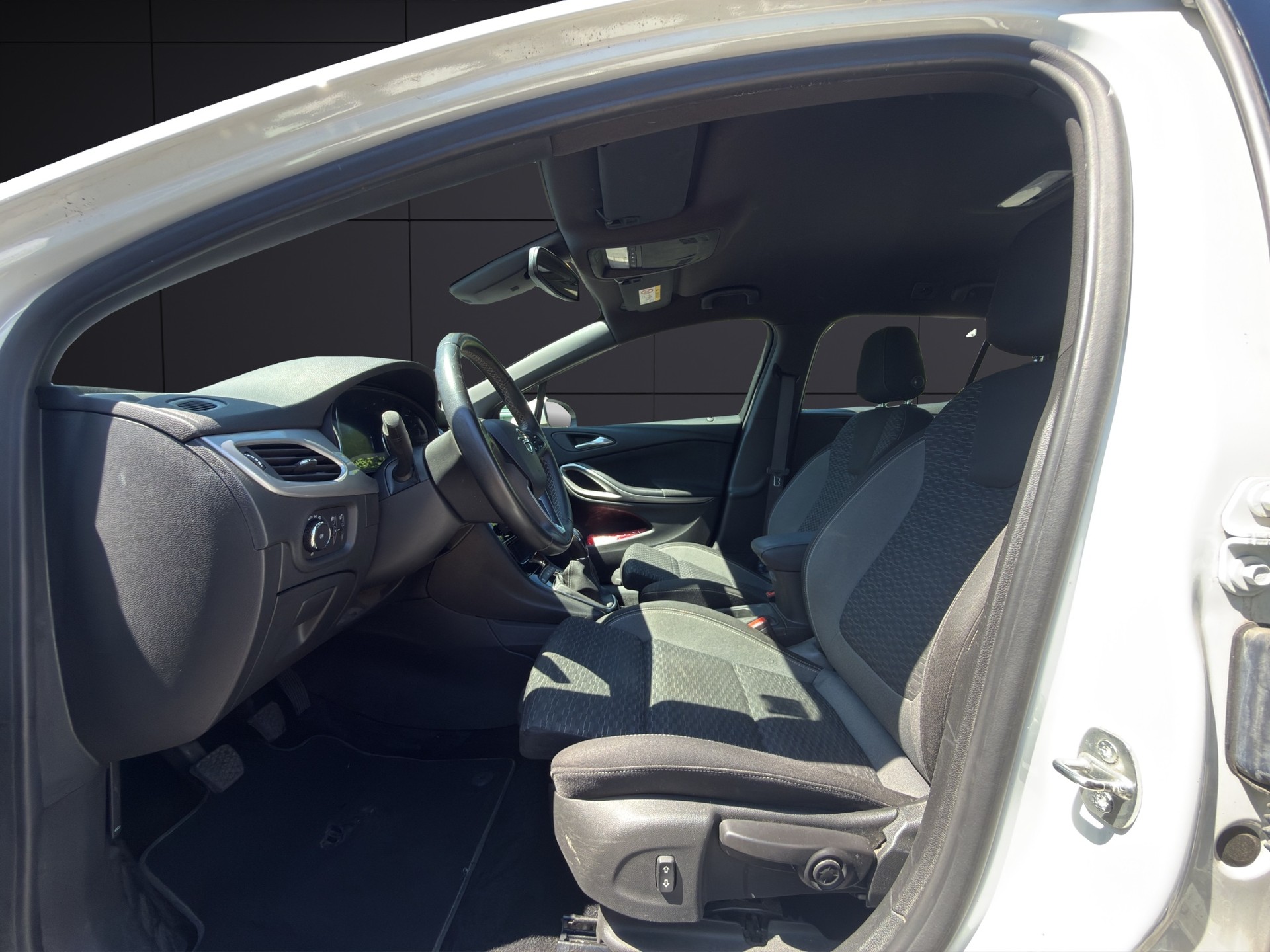 OPEL Astra Sports Tourer 1.5 CDTi Elegance *Spezialpreis*-image-14
