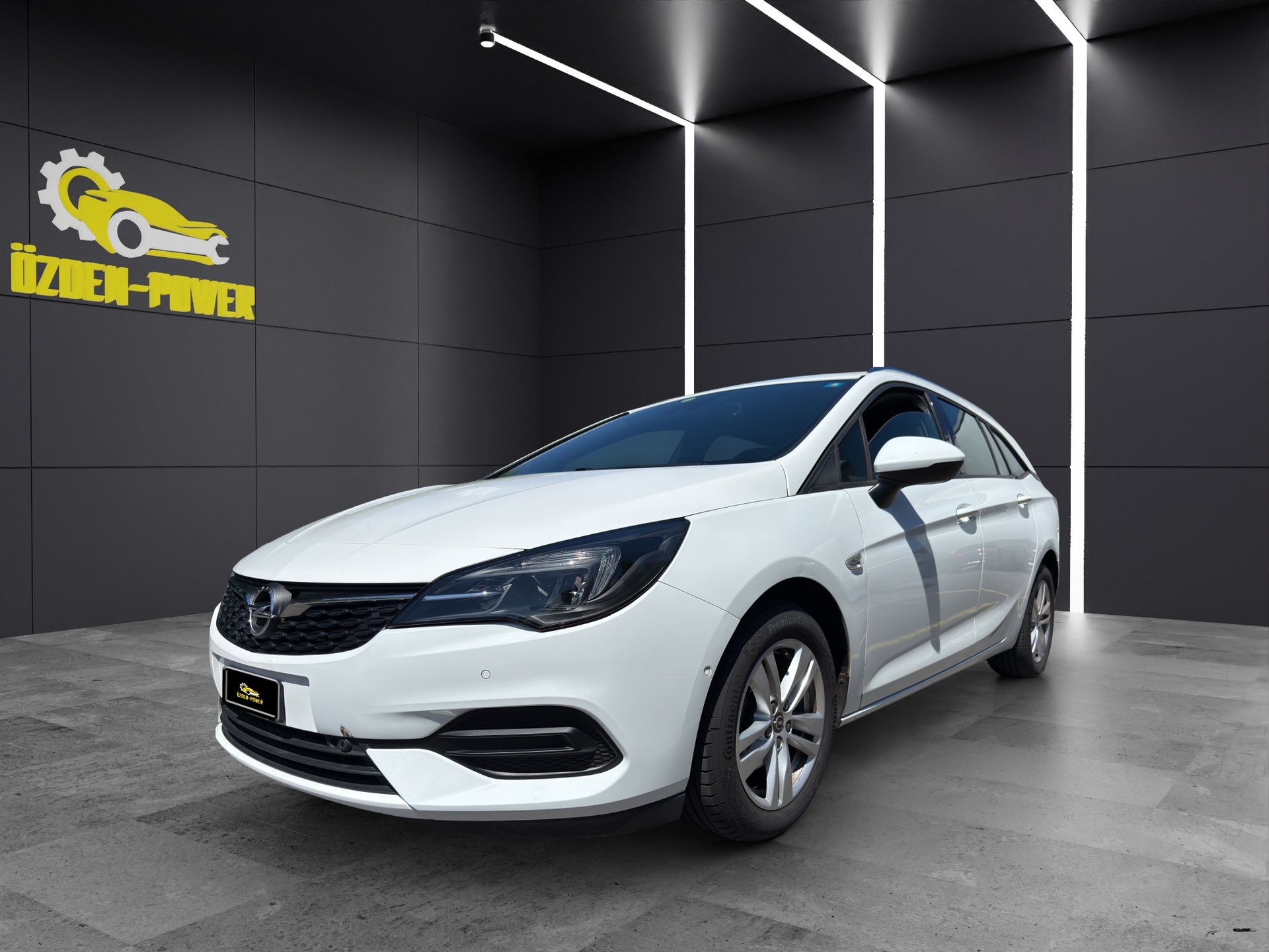 OPEL Astra Sports Tourer 1.5 CDTi Elegance *Spezialpreis*
