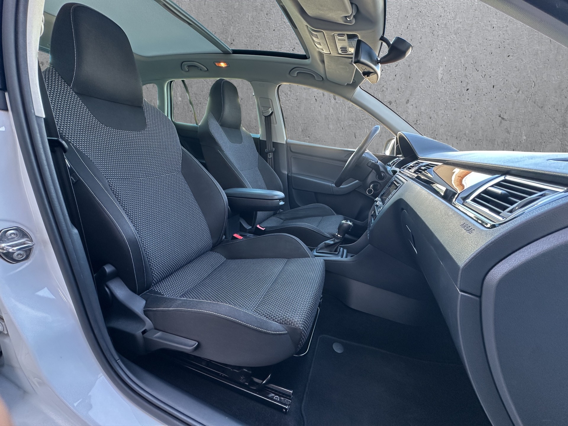 SKODA Rapid Spaceback 1.4 TSI Active DSG-image-11
