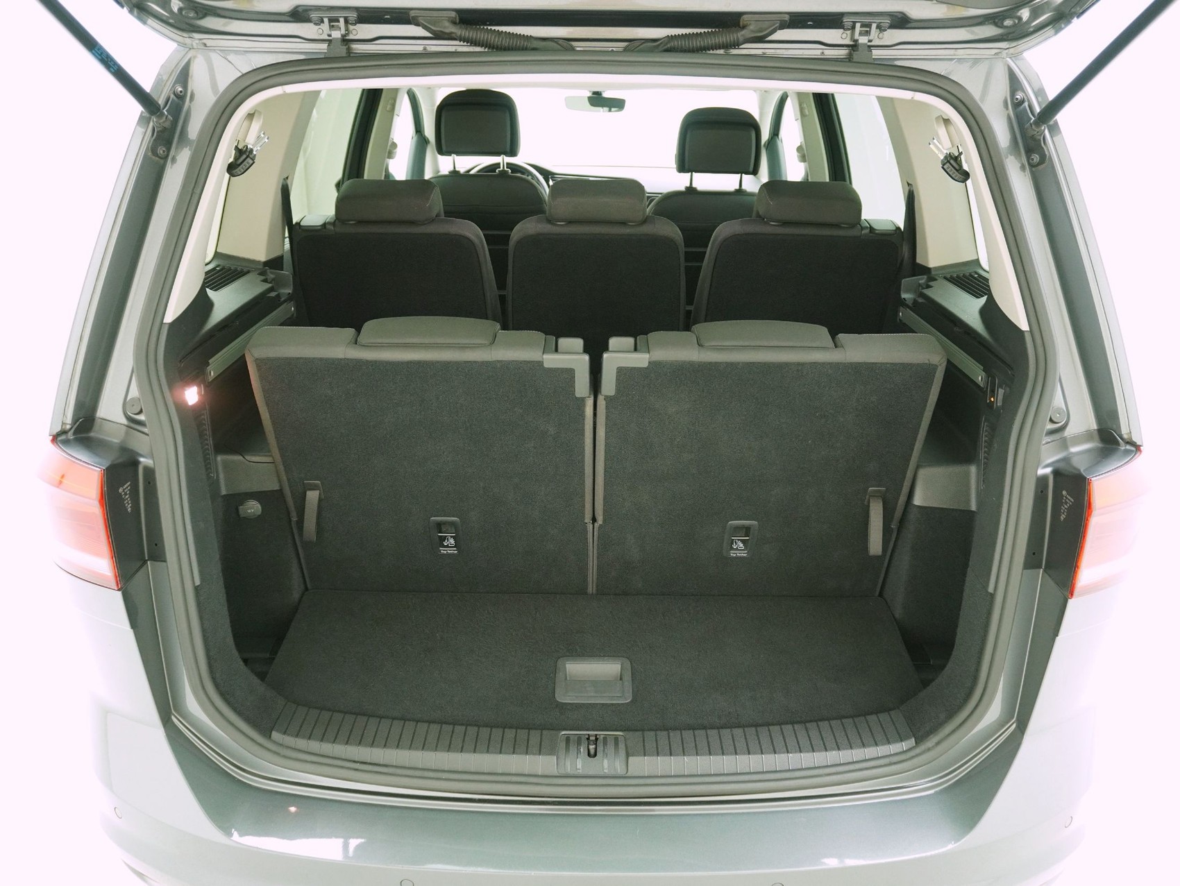 VW Touran 1.5 TSI DSG Comfortline-image-12