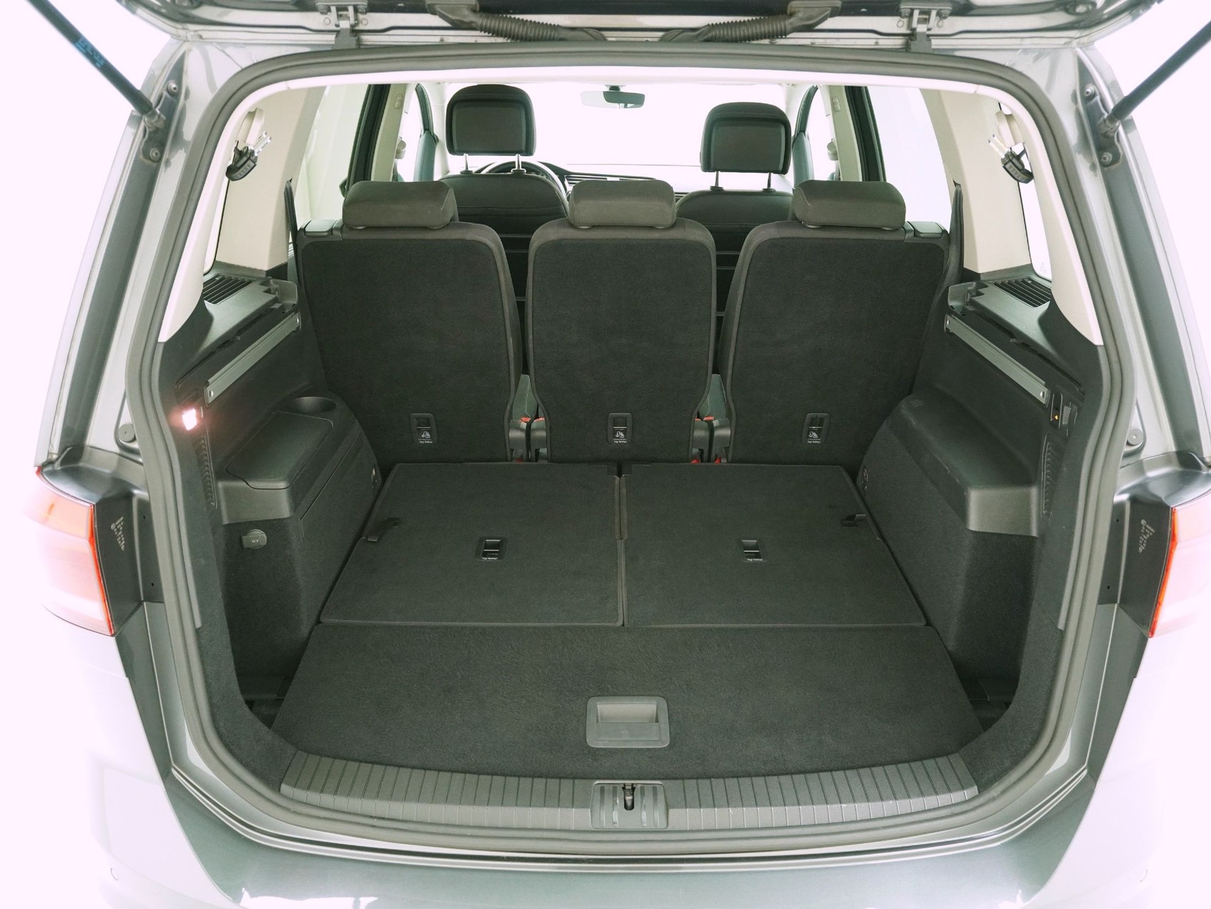 VW Touran 1.5 TSI DSG Comfortline-image-12