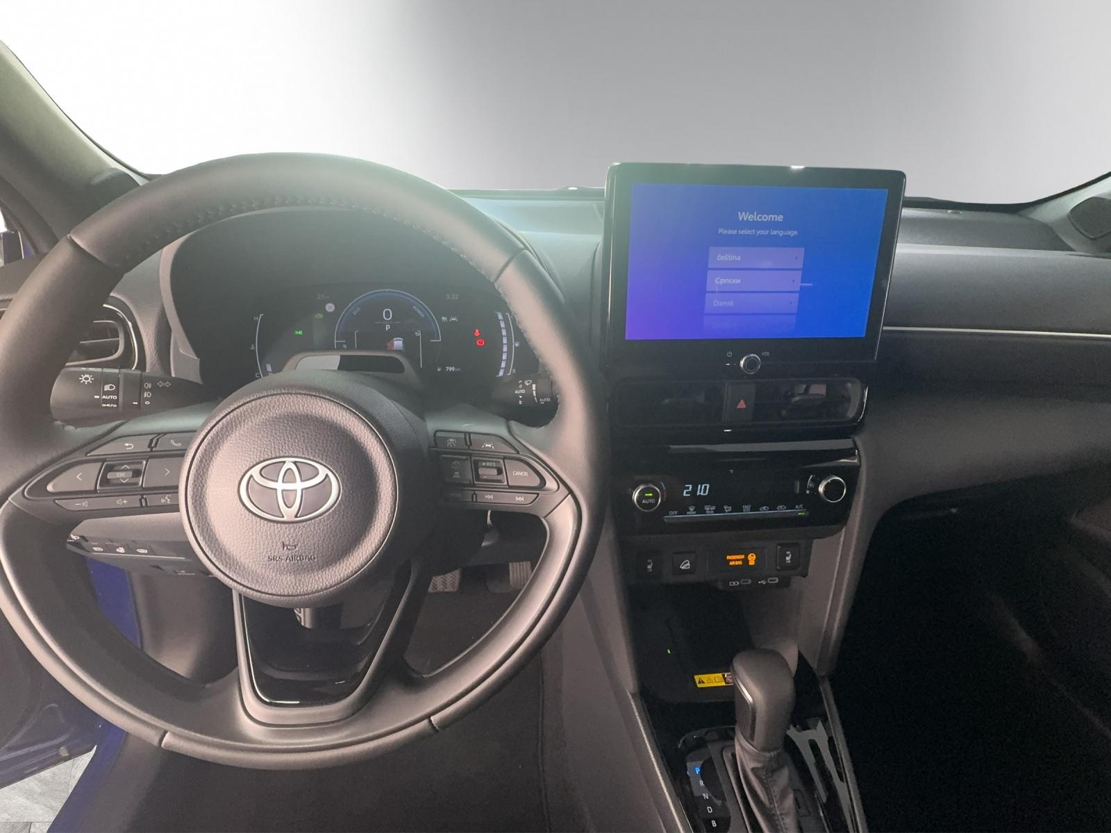 TOYOTA Yaris Cross 1.5 VVT-i HSD Trend AWD-i-image-10