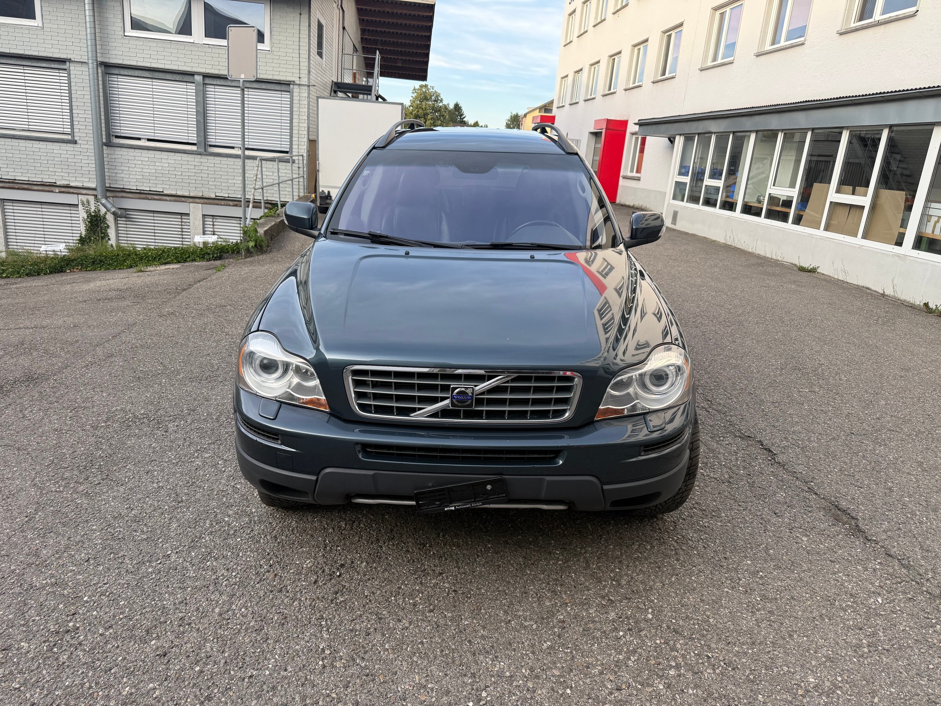 VOLVO XC90 D5 AWD Momentum-image-0
