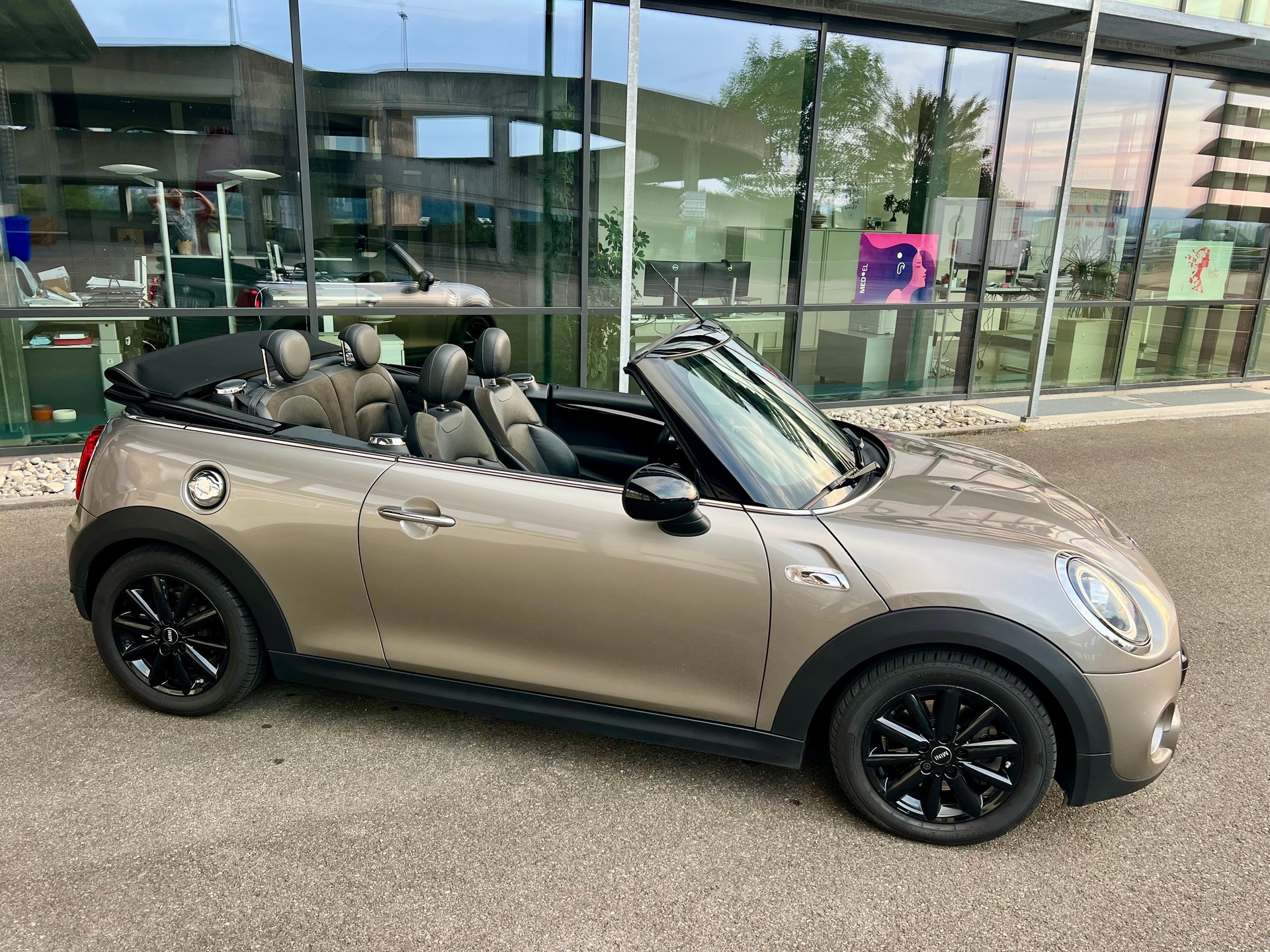 MINI Cooper S Cabriolet DKG-image-4