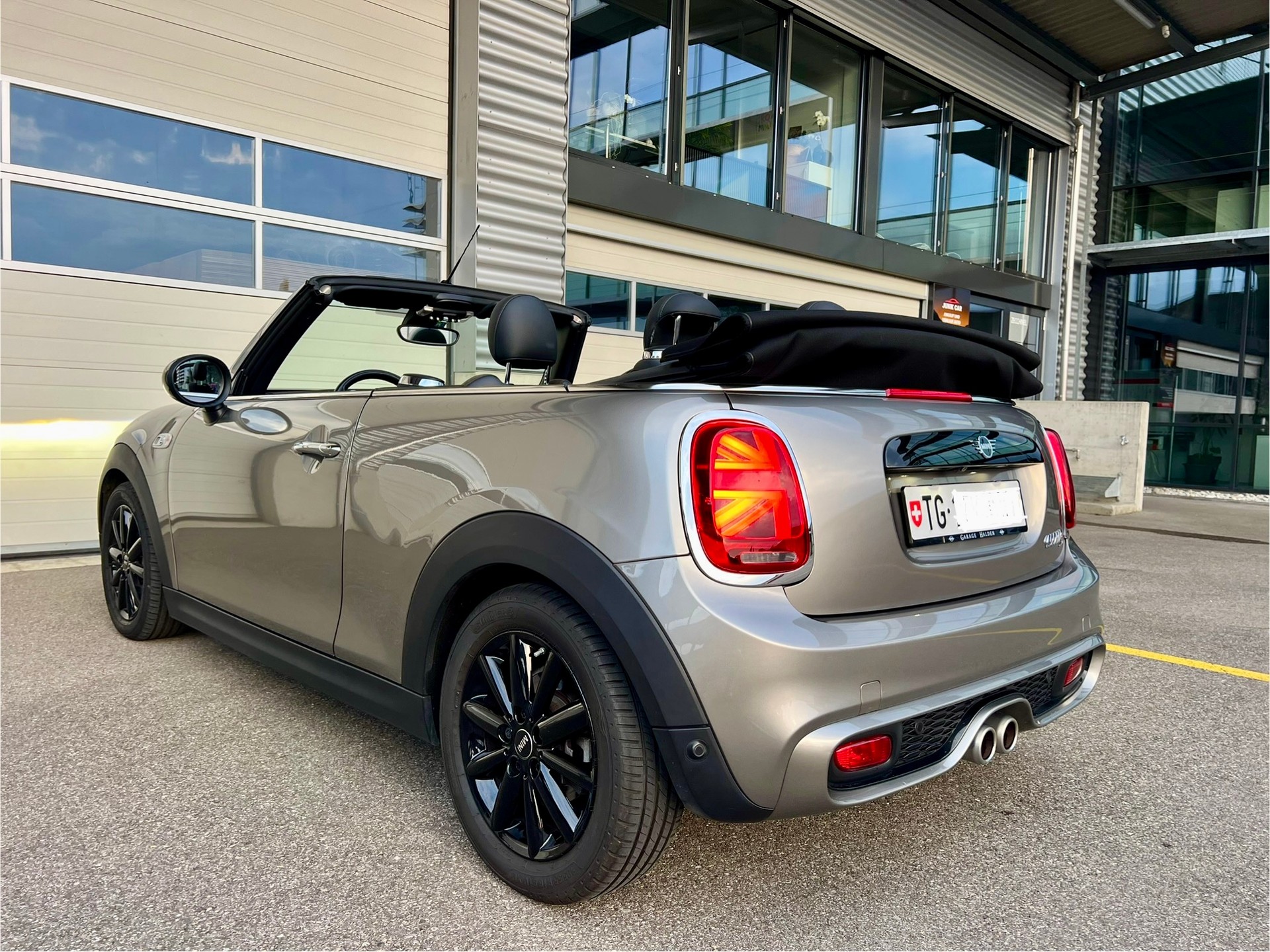 MINI Cooper S Cabriolet DKG-image-8