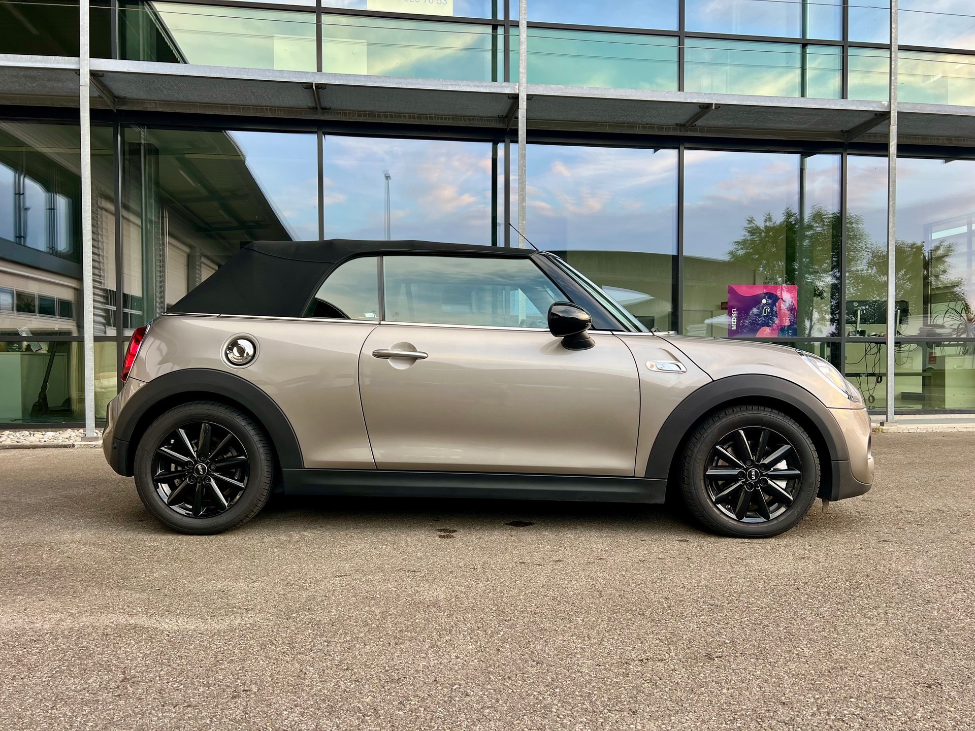 MINI Cooper S Cabriolet DKG-image-1