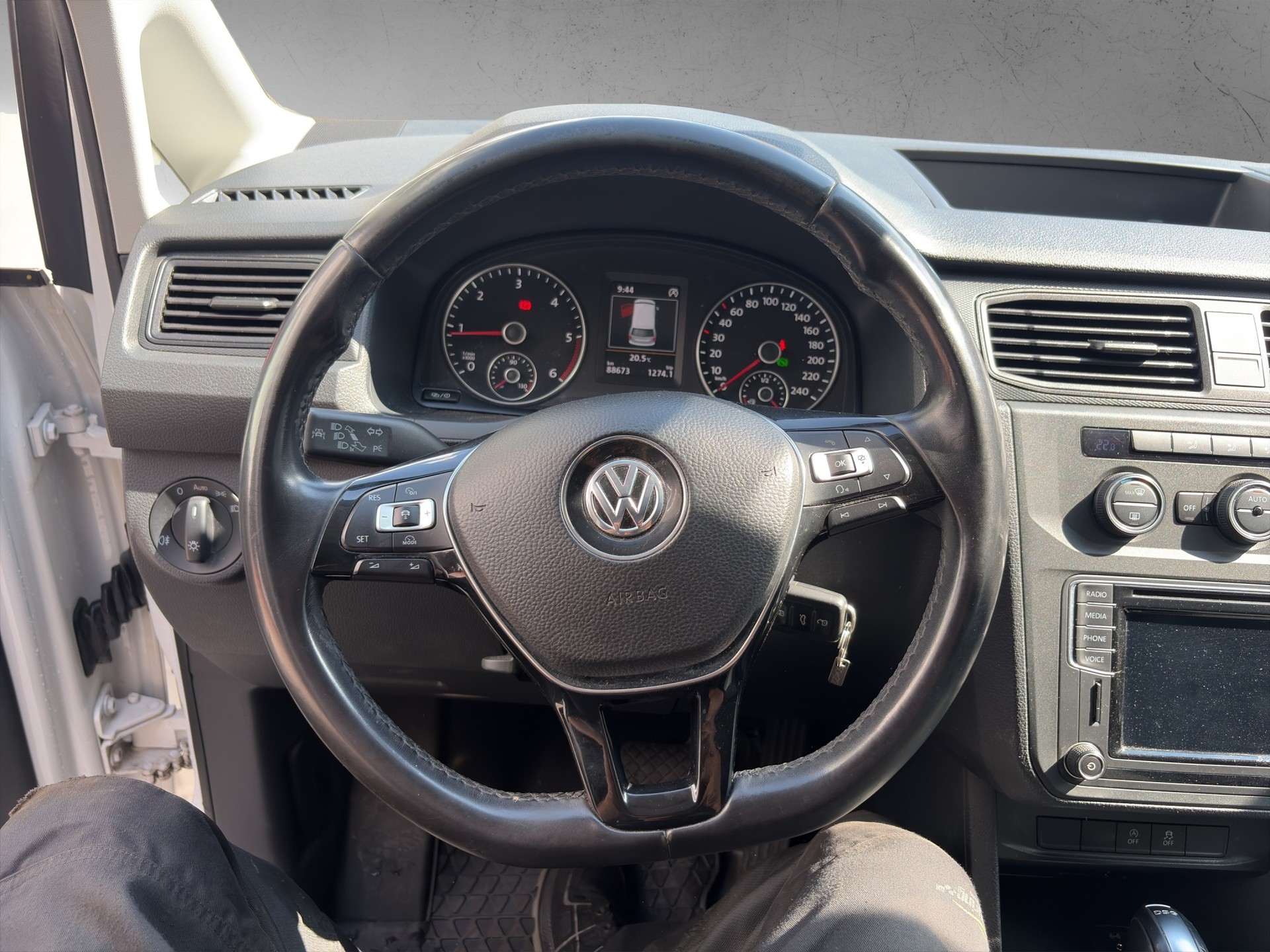 VW Caddy Maxi 2.0TDI 4Motion BlueMotion Technology DSG-image-9