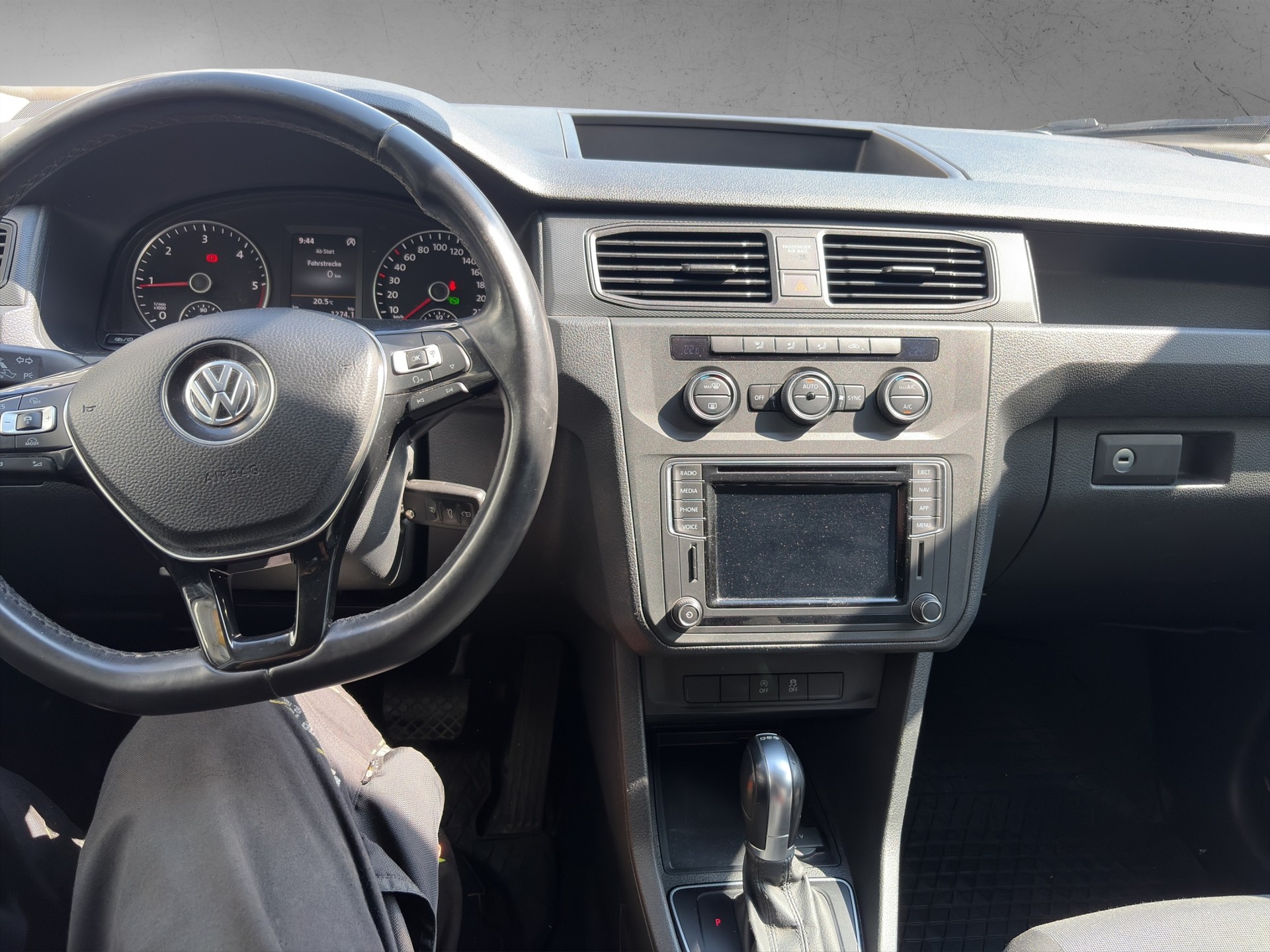 VW Caddy Maxi 2.0TDI 4Motion BlueMotion Technology DSG-image-10