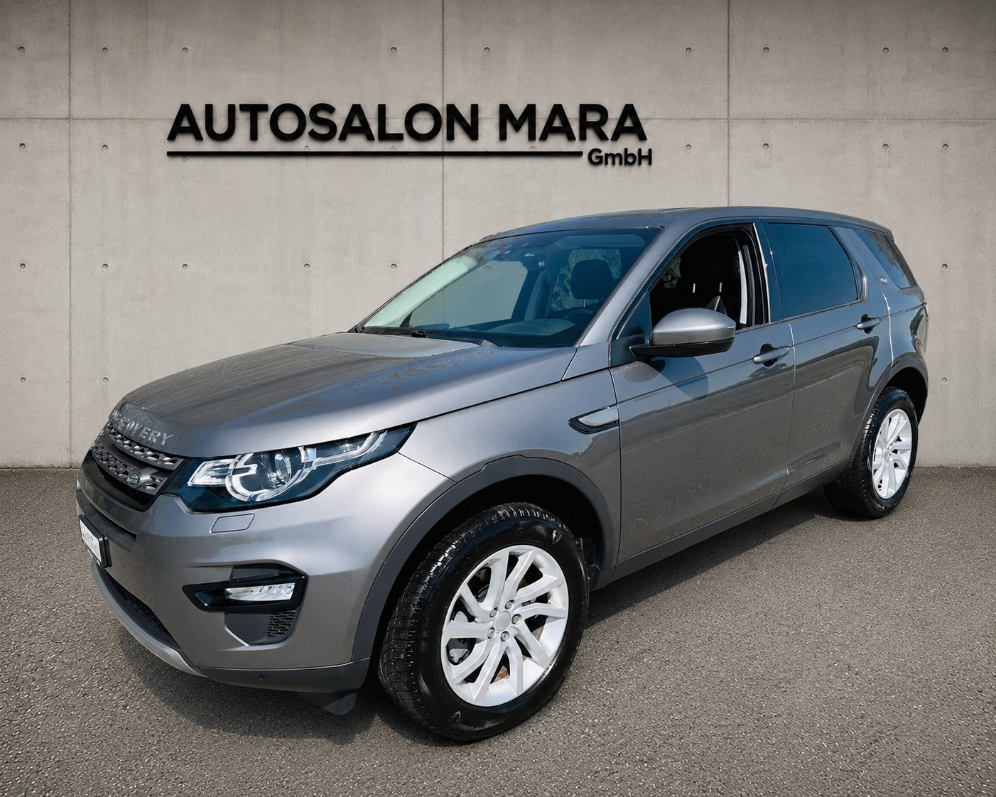 LAND ROVER Discovery Sport 2.0 TD4 SE AT9-image-0