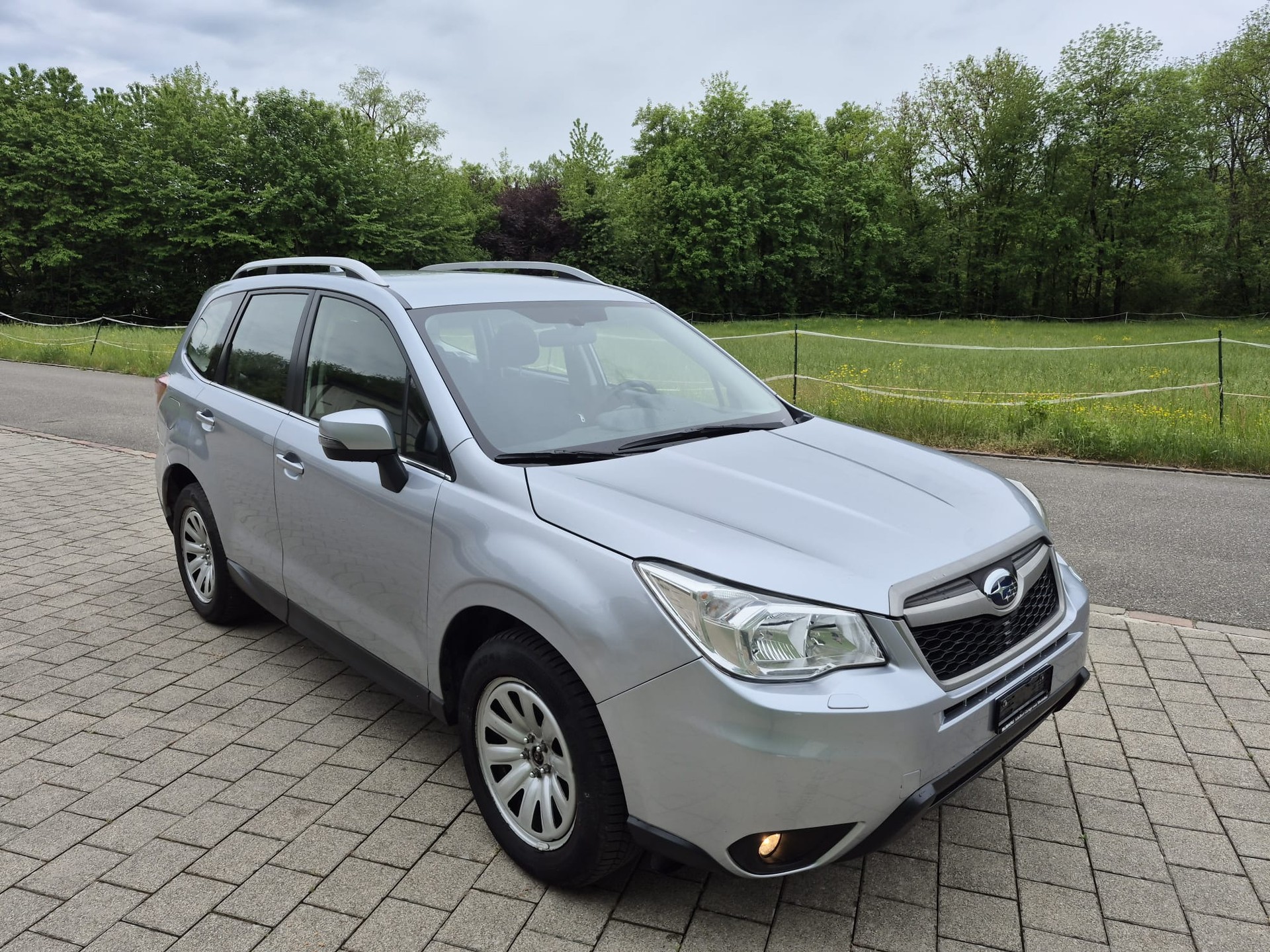 SUBARU Forester 2.0D Swiss Lineatronic-image-1