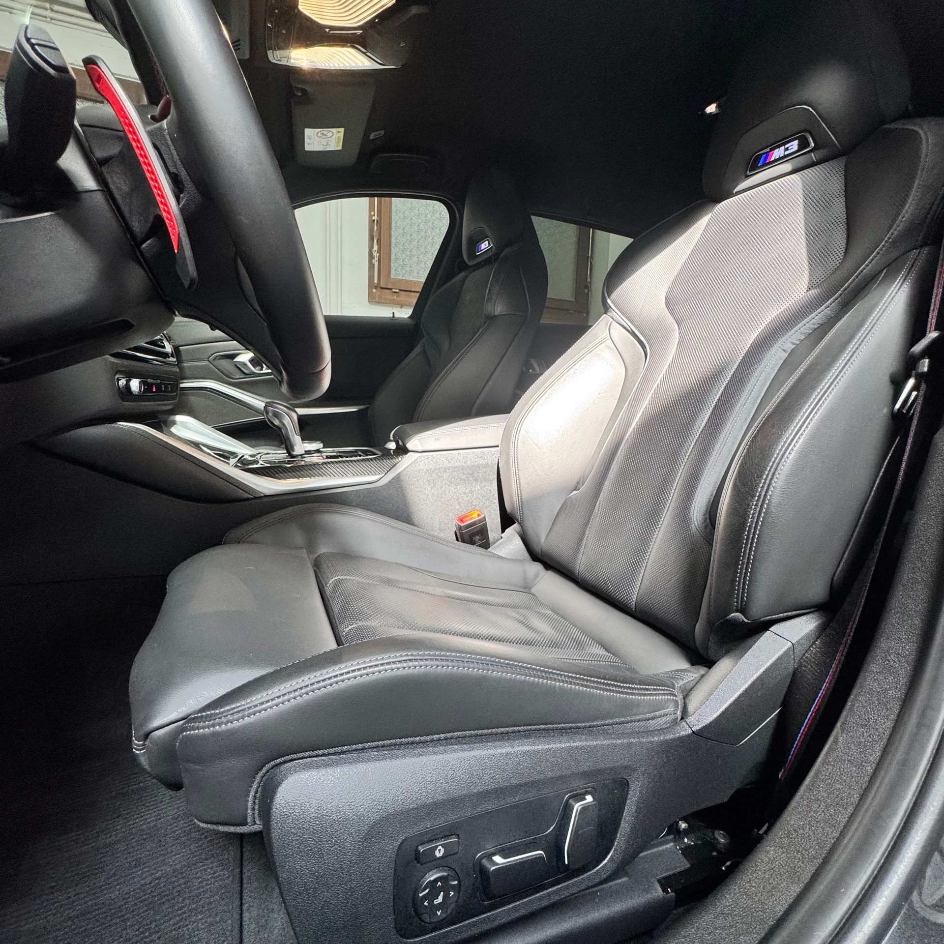 BMW M3 Touring xDrive Competition M-image-10