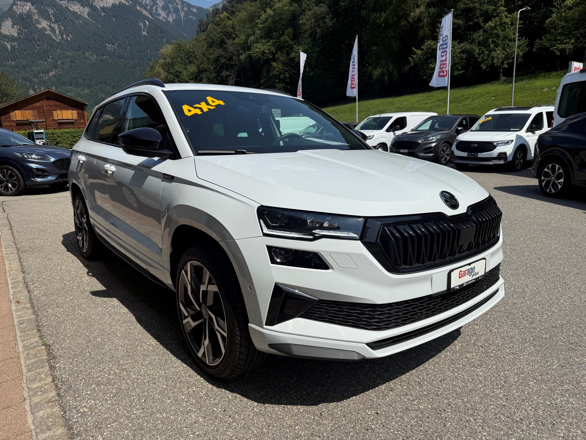 SKODA Karoq 2.0 TSI SportLine 4x4 DSG-image-2