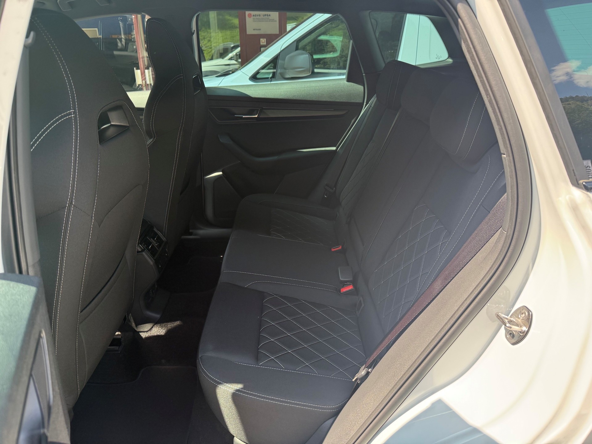 SKODA Karoq 2.0 TSI SportLine 4x4 DSG-image-10