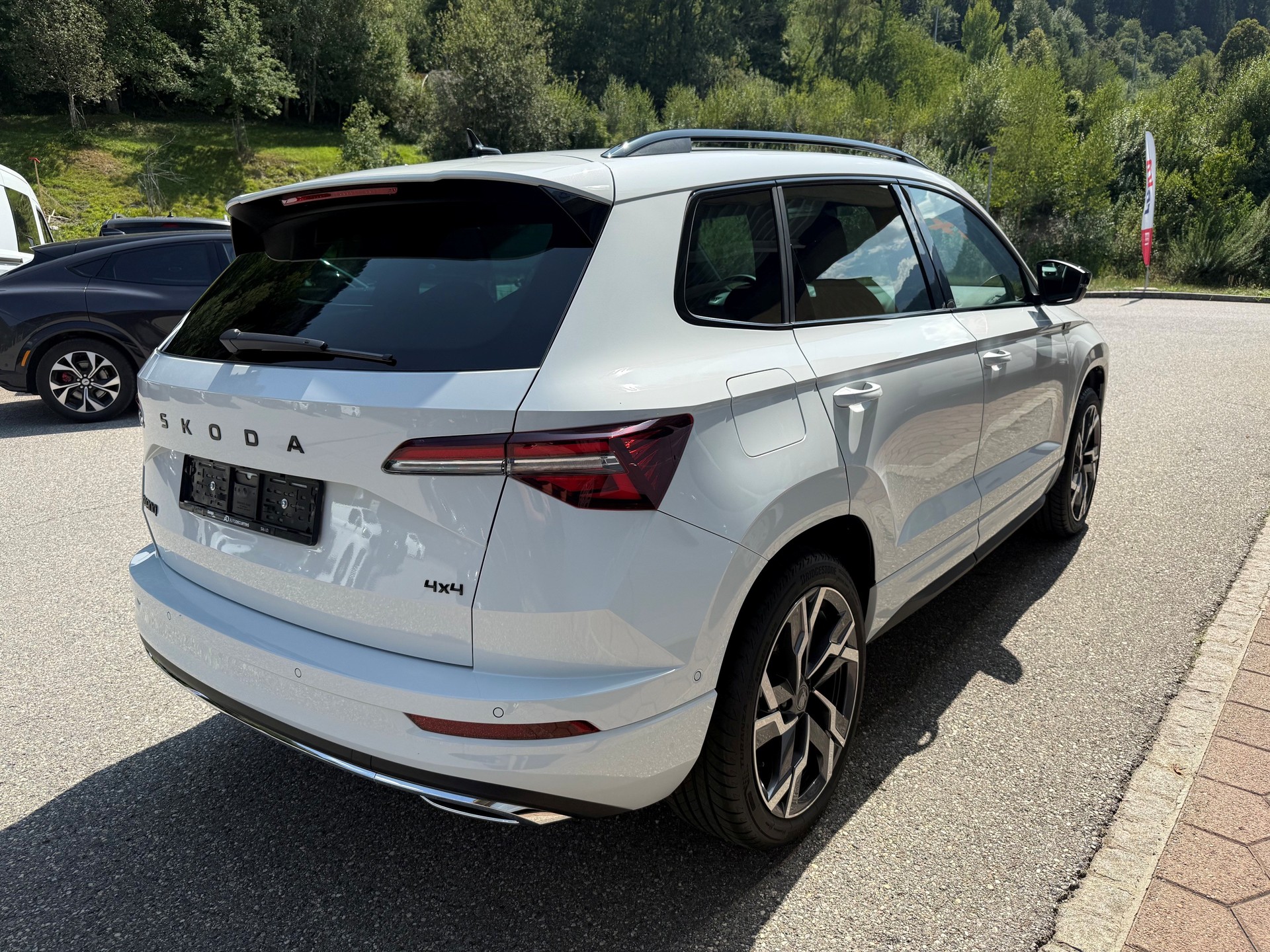 SKODA Karoq 2.0 TSI SportLine 4x4 DSG-image-3