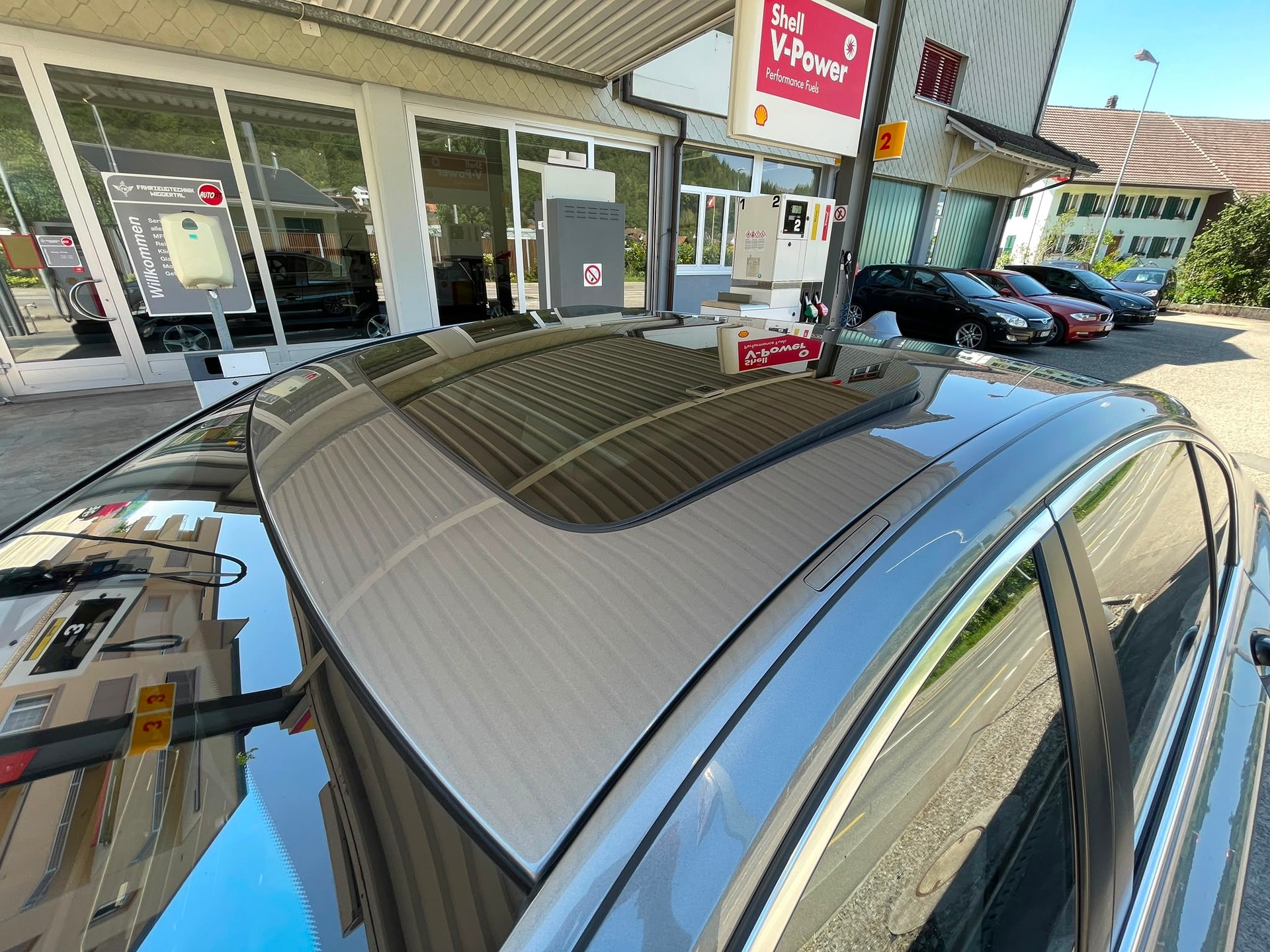 BMW 730d-image-10