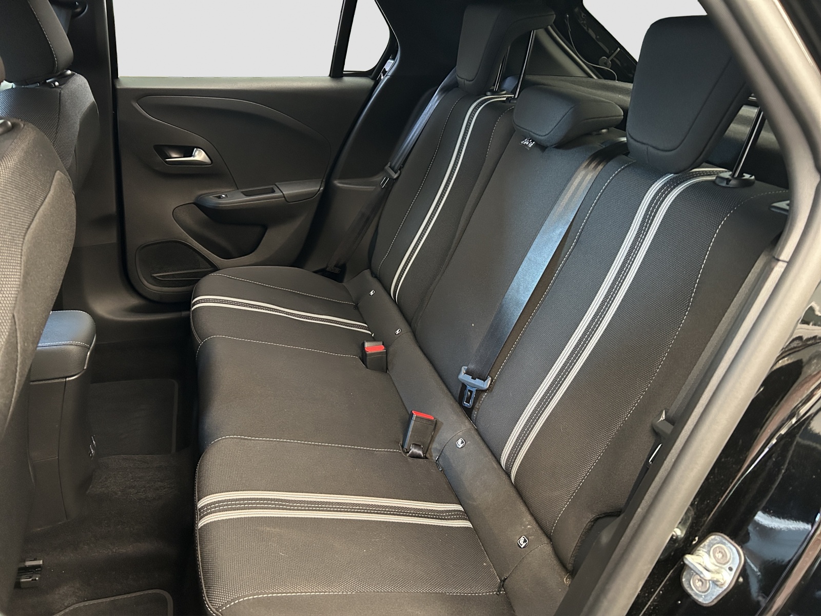 OPEL Corsa 1.2 TP GS - NAVI - Rückfahrkamera - LED Scheinwerfer-image-6