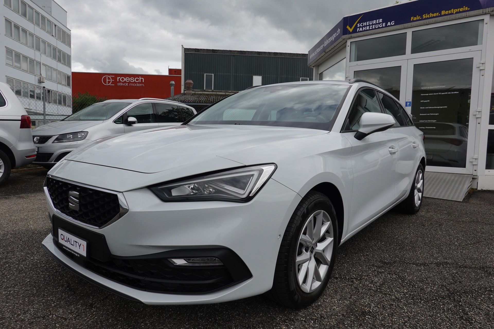 SEAT LEON ST 1.5 - eTSI -MHEV - DSG - "STYLE" - 150 PS-image-0