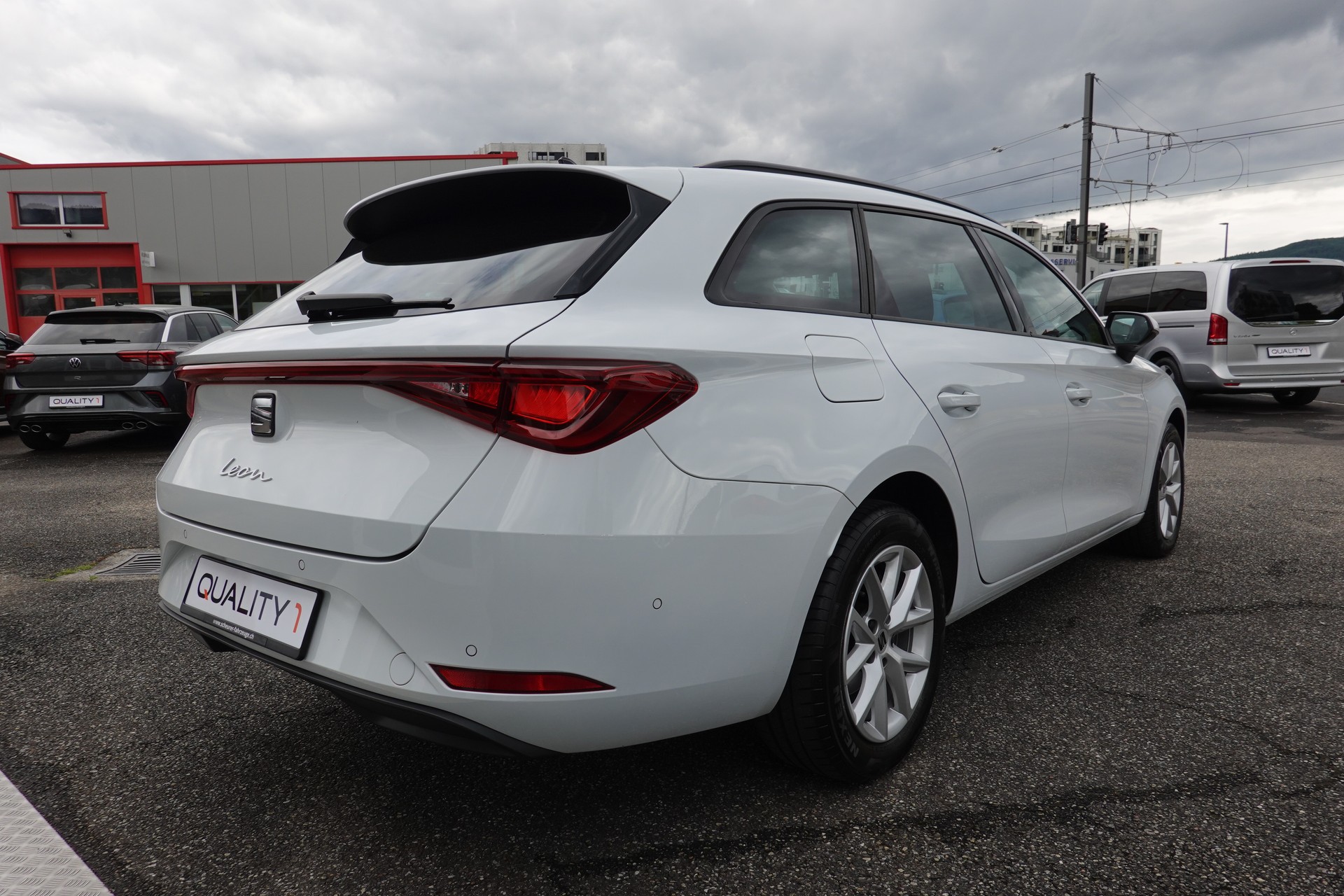 SEAT LEON ST 1.5 - eTSI -MHEV - DSG - "STYLE" - 150 PS-image-3