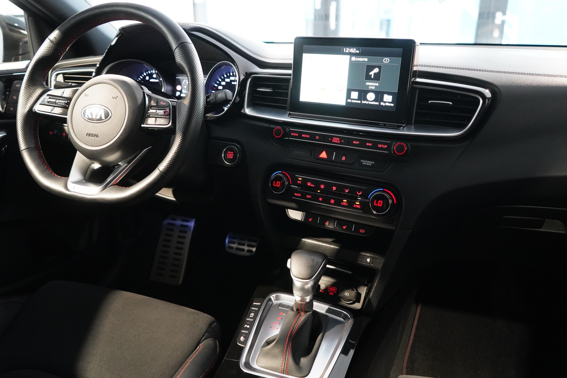 KIA ProCeed 1.6 T-GDi GT-image-1
