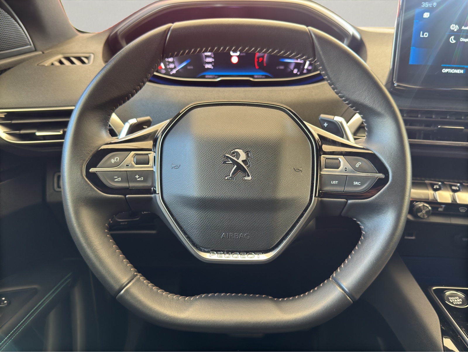 PEUGEOT 3008 1.2 PureTech Allure Pack-image-13