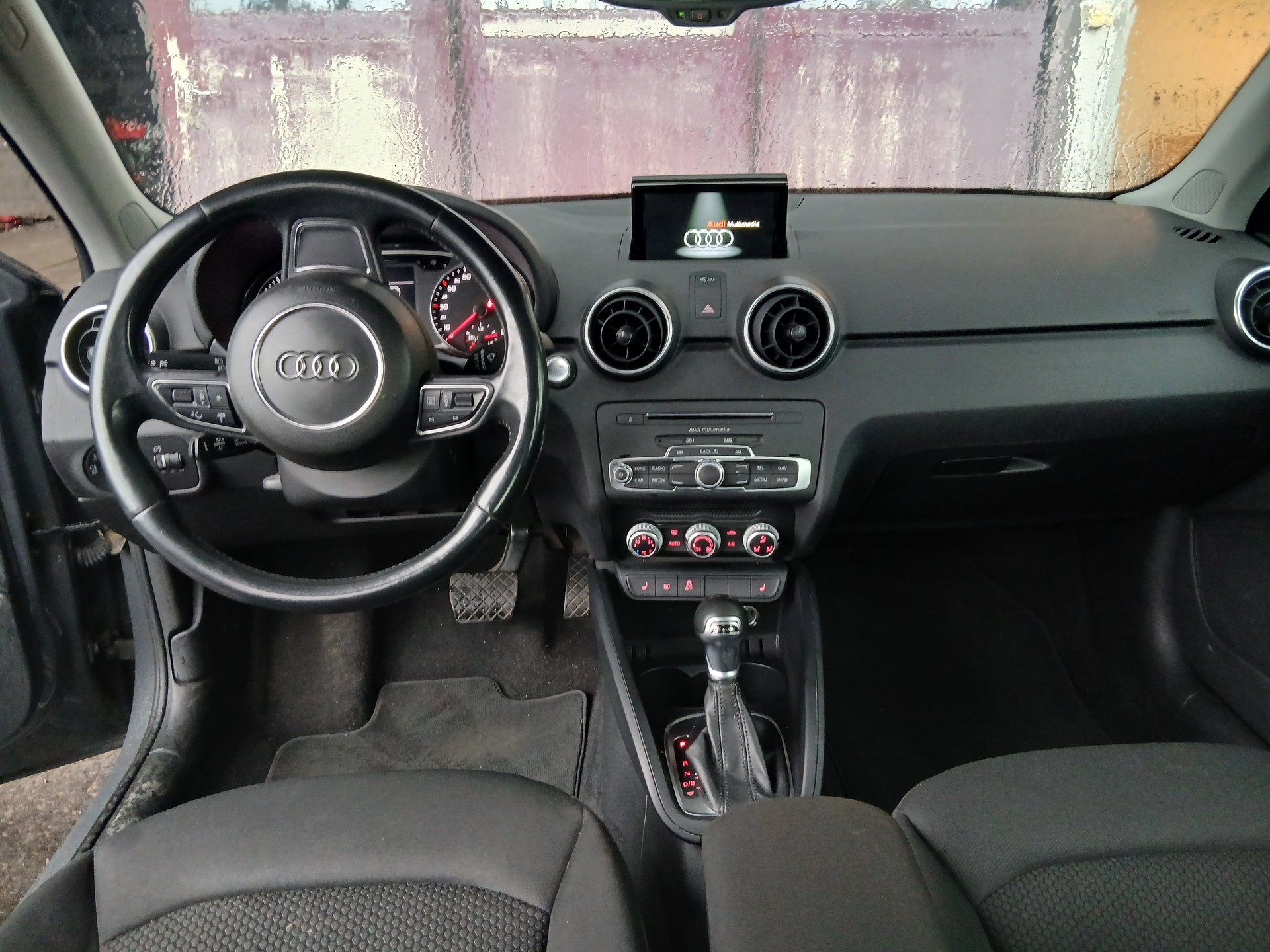AUDI A1 Sportback 1.0 TFSI S-tronic-image-7