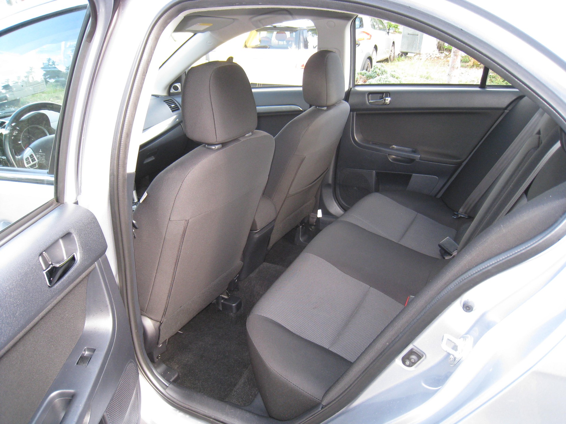 MITSUBISHI Lancer 1.8 Intense CVT-image-10