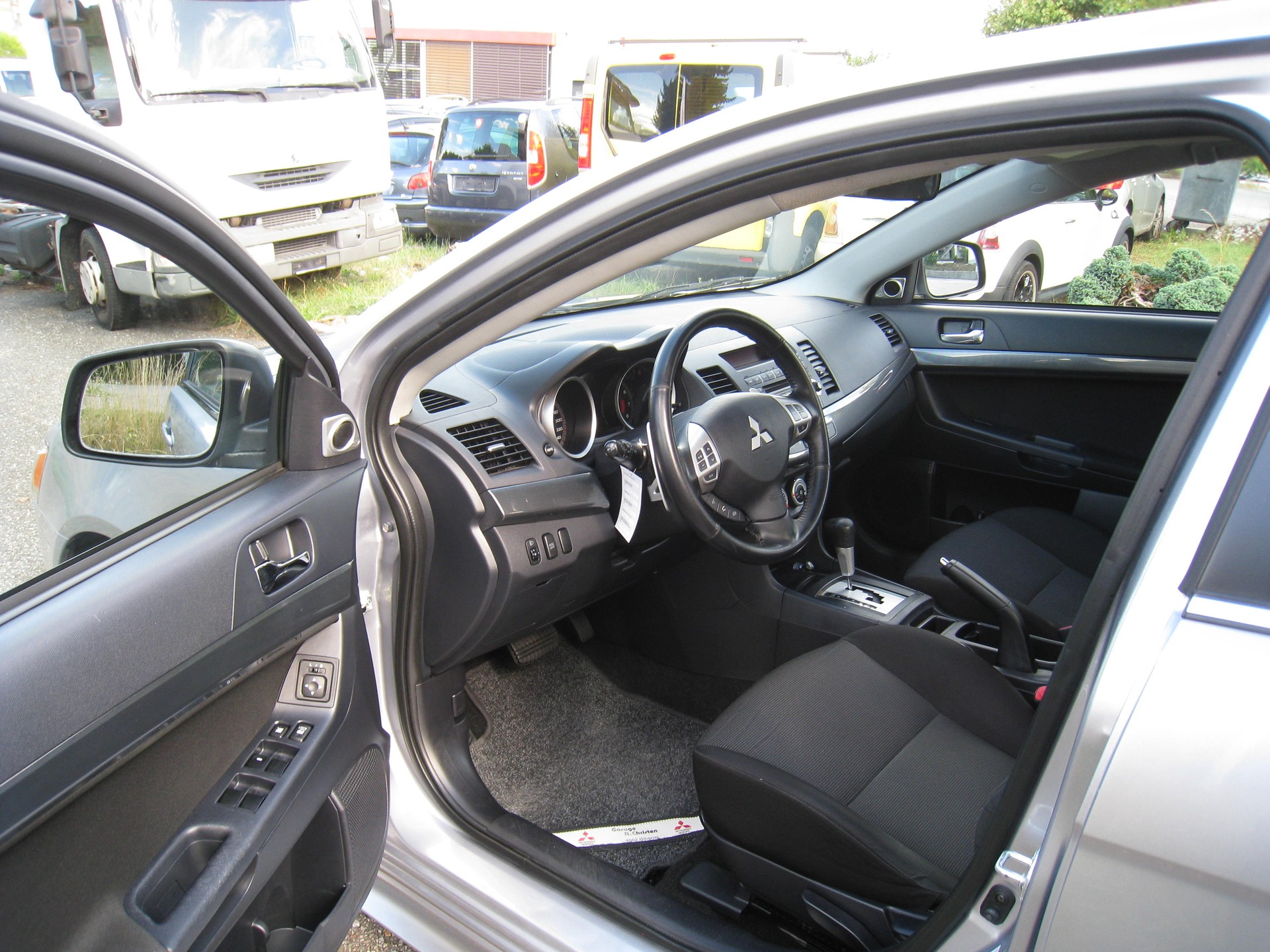 MITSUBISHI Lancer 1.8 Intense CVT-image-2