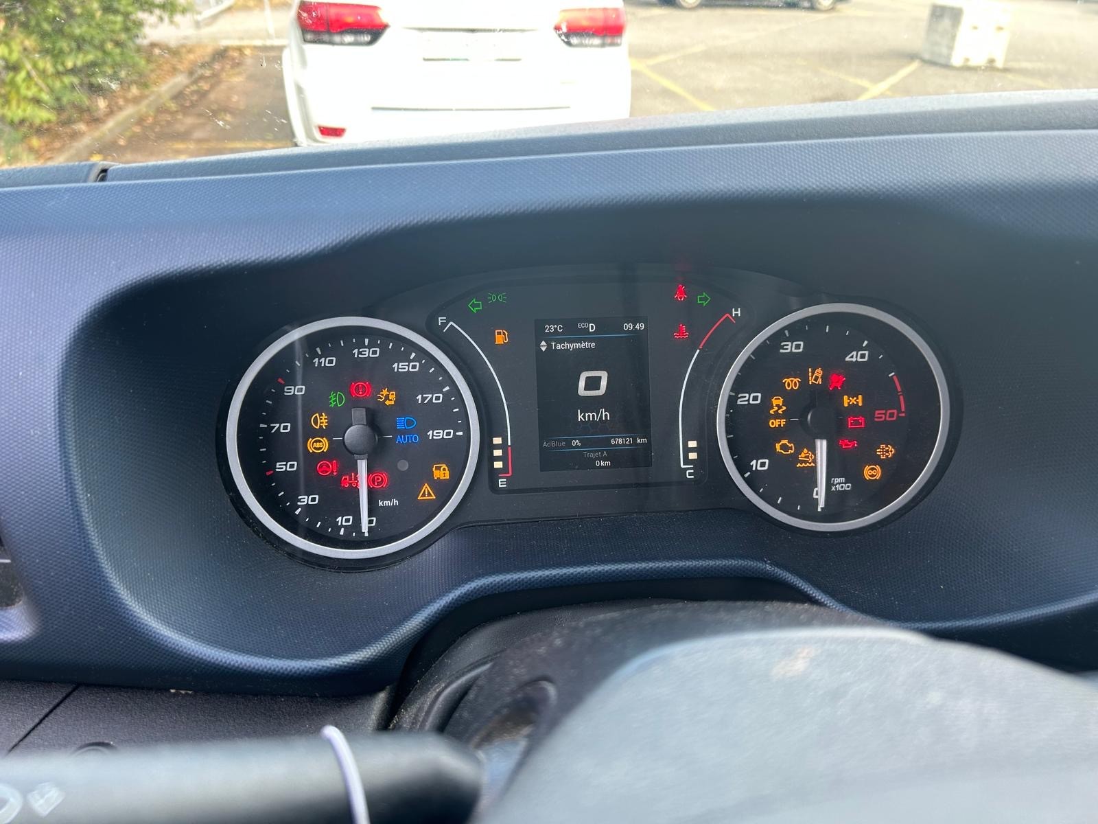 IVECO 35 S 18 A8-image-9