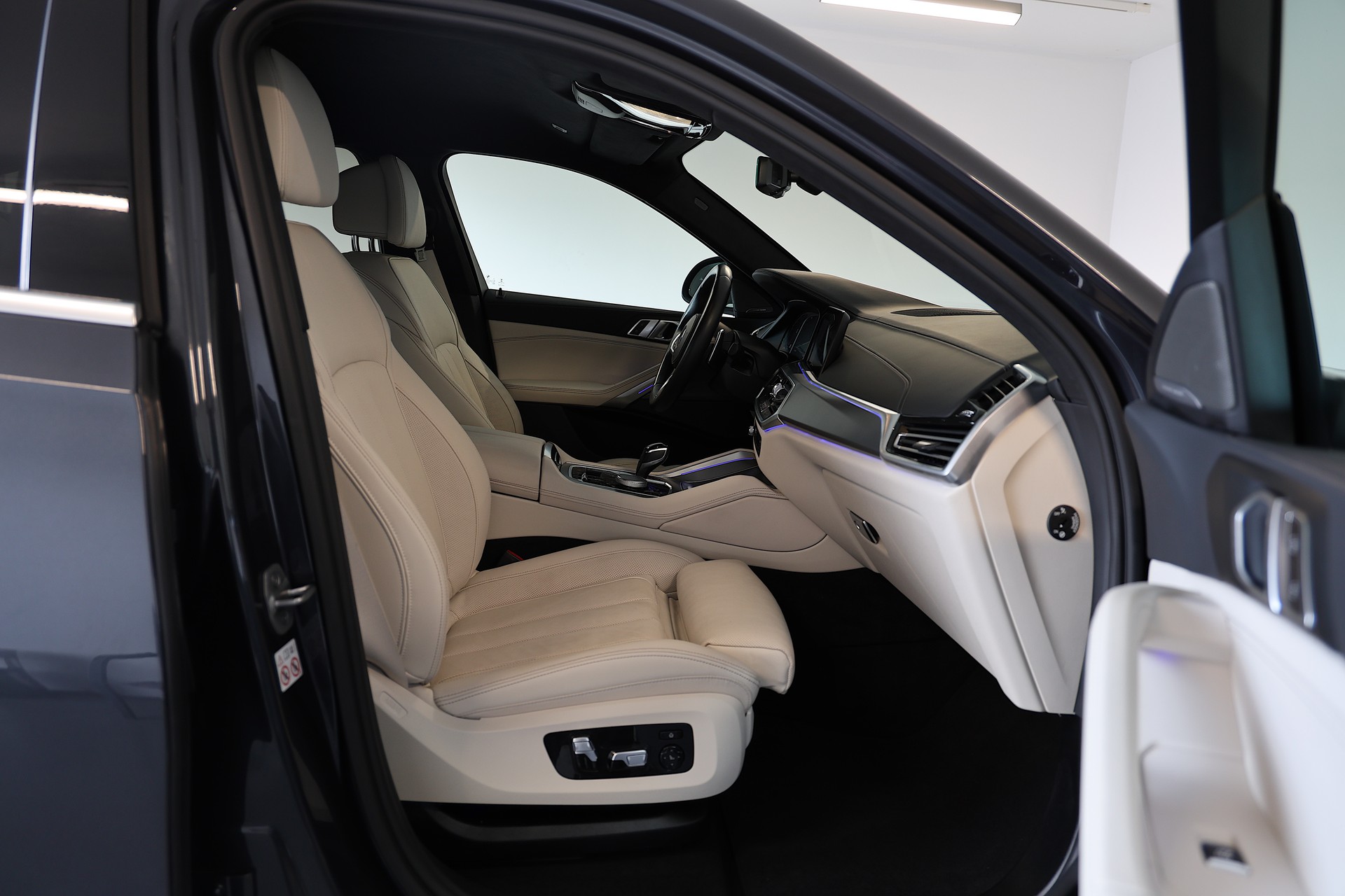 BMW X6 30d M-Sport xDrive-image-10