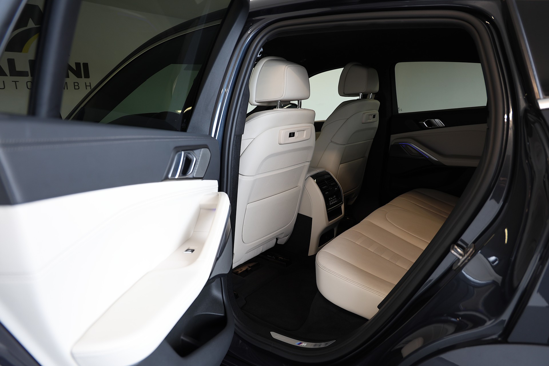 BMW X6 30d M-Sport xDrive-image-13