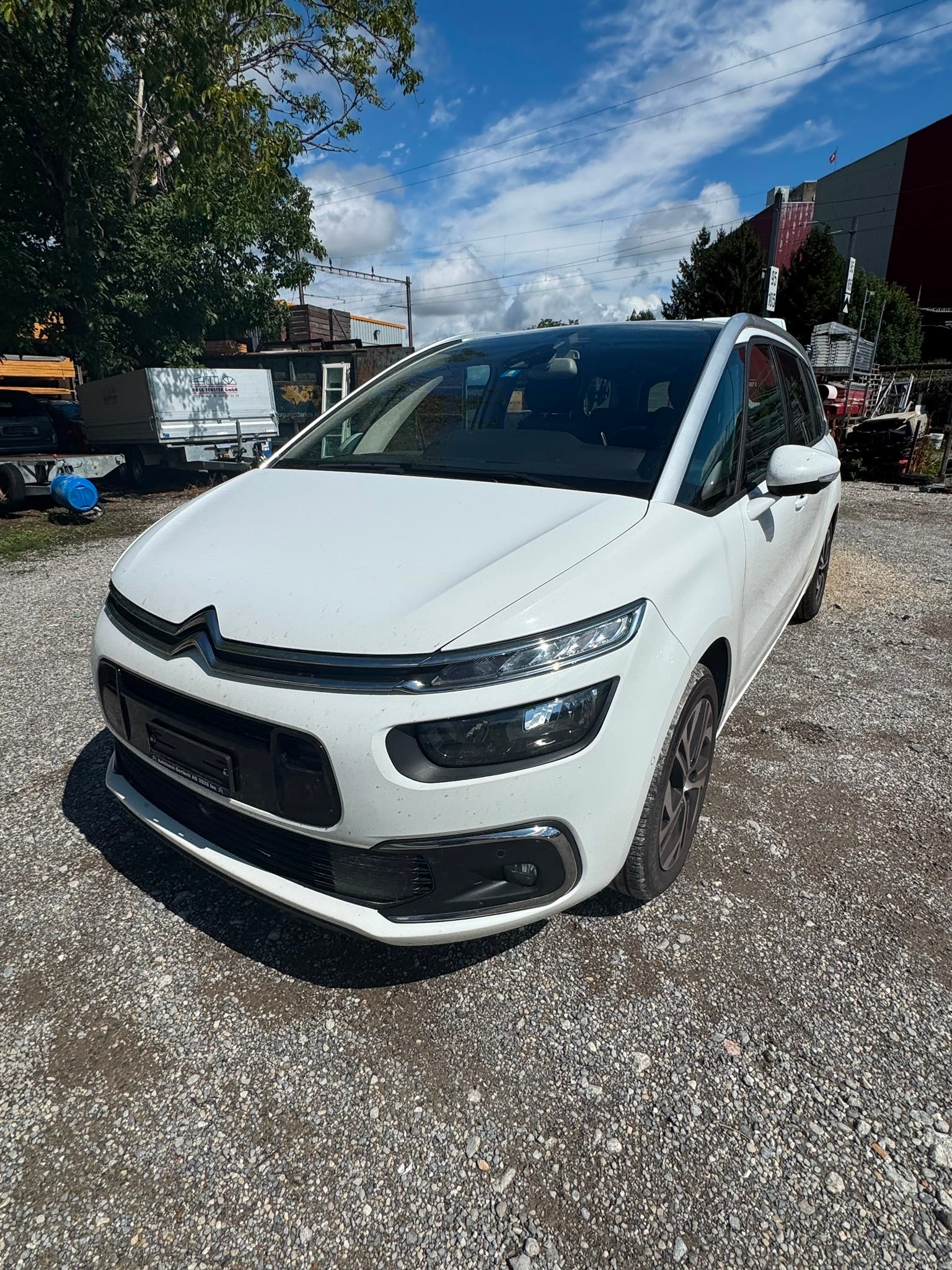 CITROEN Grand C4 Spacetourer 1.2 Pure Tech FeelEditionEAT8-image-3