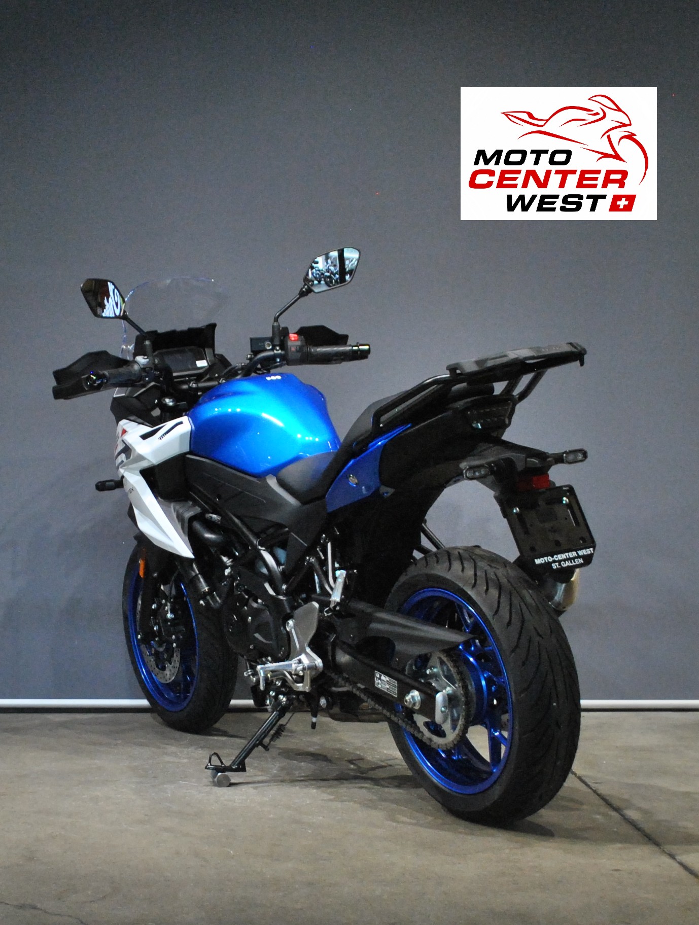 SUZUKI SV 7GX-showroom-element-3