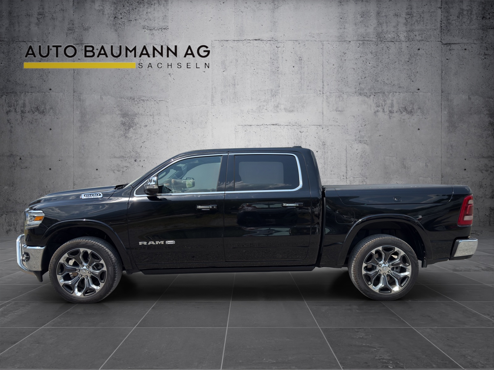 DODGE 1500 5.7 HEMI V8 Crew Cab Longhorn