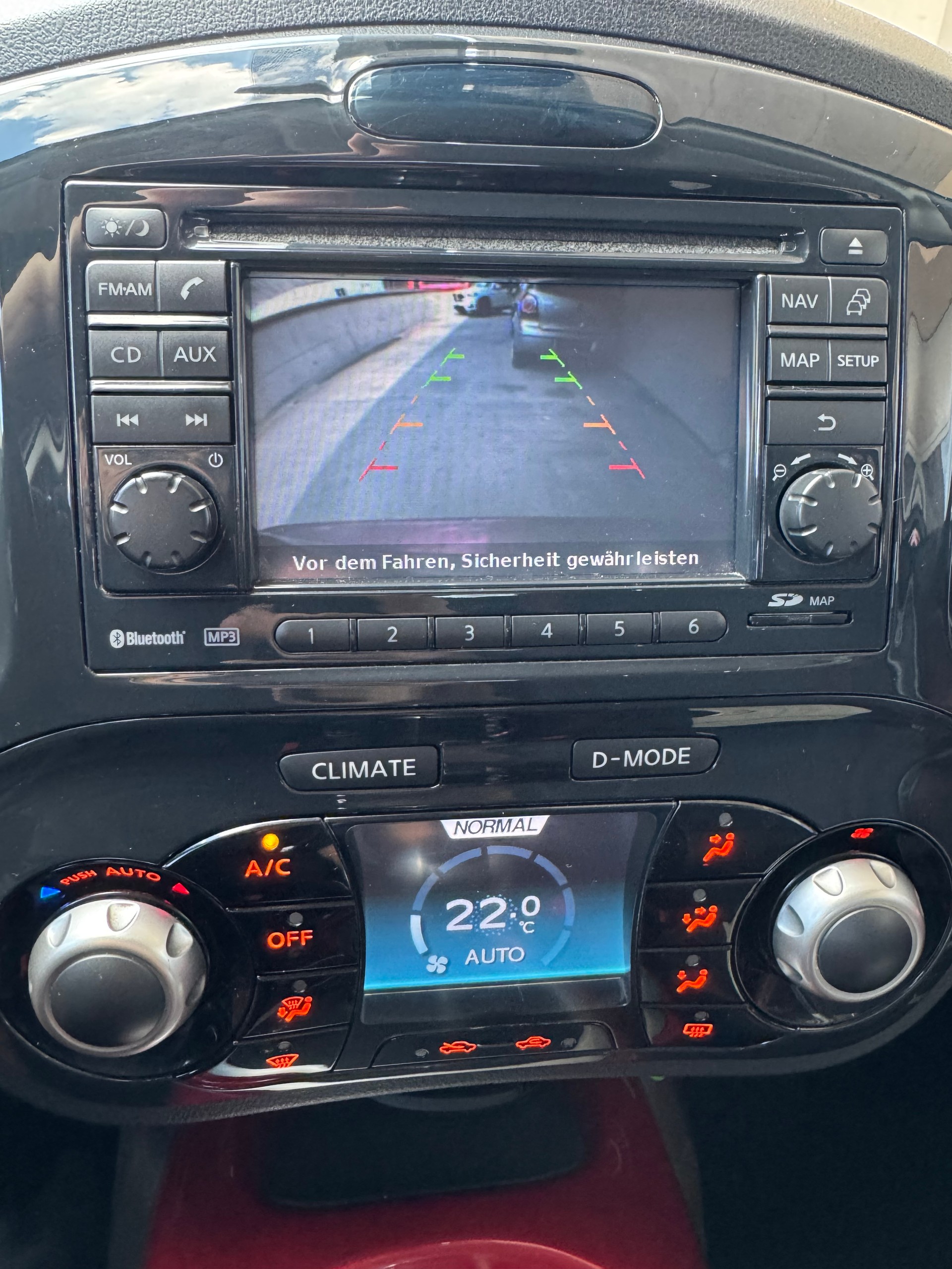 NISSAN Juke 1.6 DIG-T tekna 4x4 Xtronic M-CVT-image-9