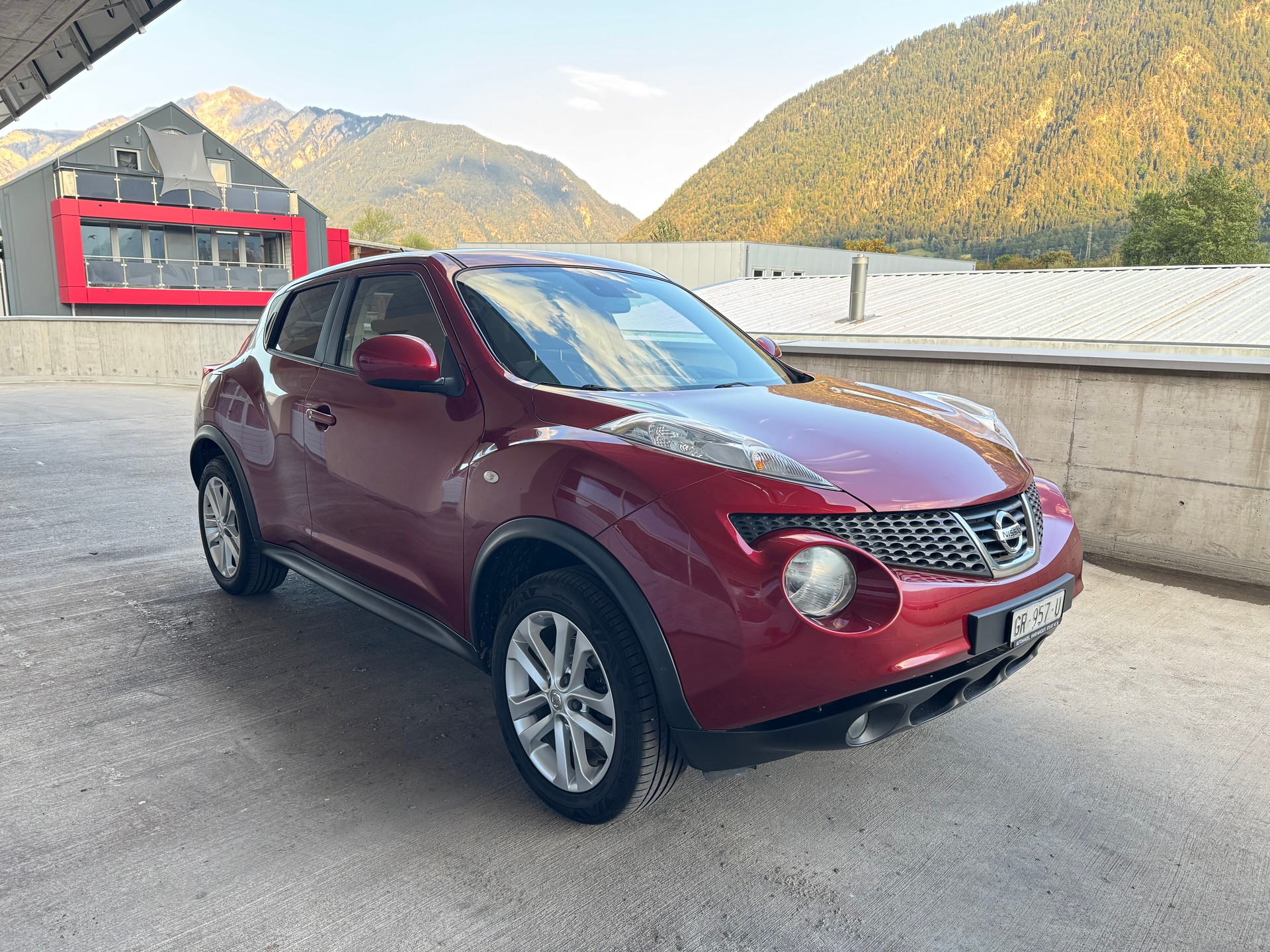 NISSAN Juke 1.6 DIG-T tekna 4x4 Xtronic M-CVT-image-2