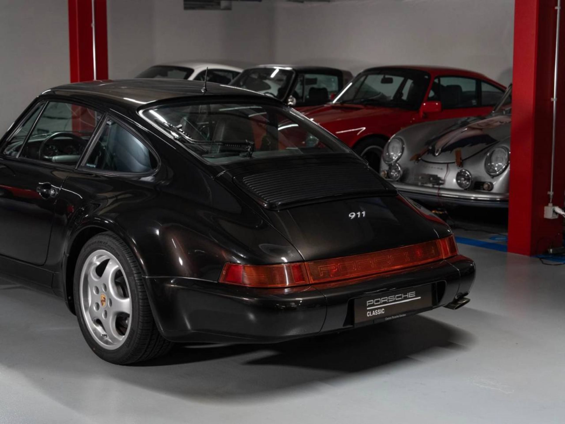 PORSCHE 911 Carrera 4 Coupé Turbo-Look-image-26