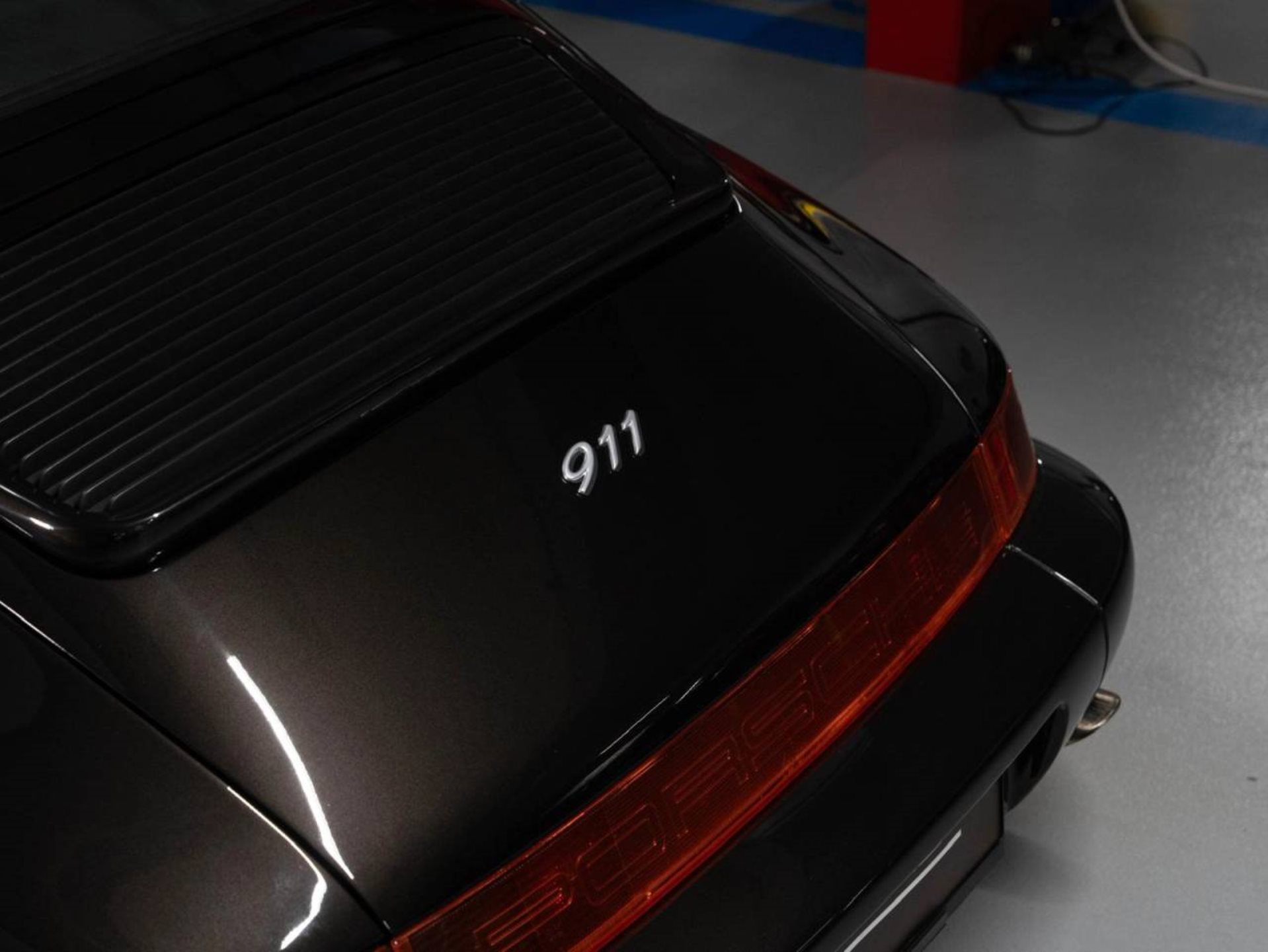 PORSCHE 911 Carrera 4 Coupé Turbo-Look-image-27