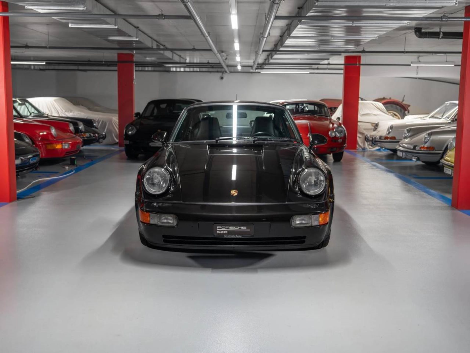 PORSCHE 911 Carrera 4 Coupé Turbo-Look-image-1